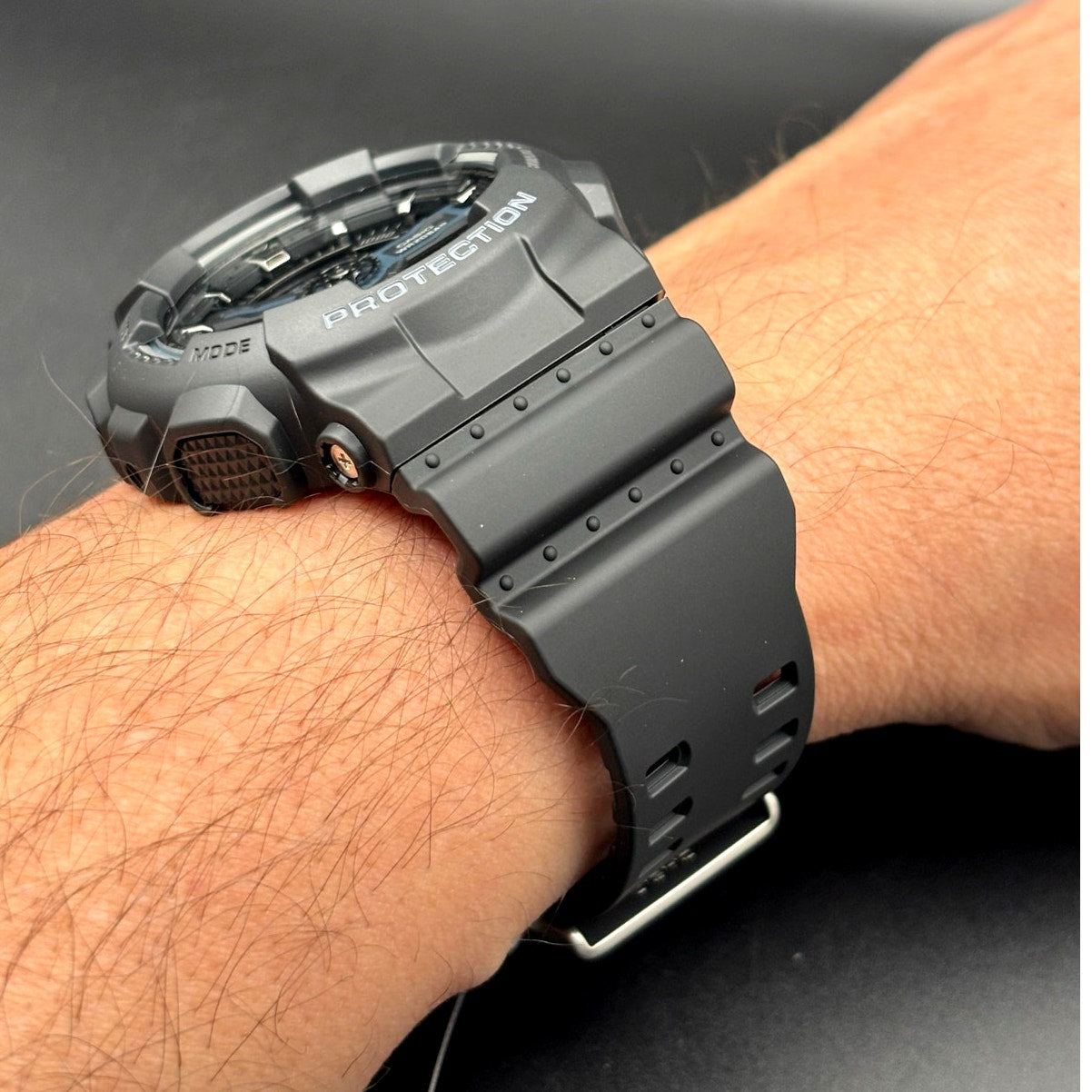 Casio G Shock GA110-1B Black Analog Digital 200M Shock Resistant Men’s Watch NIB