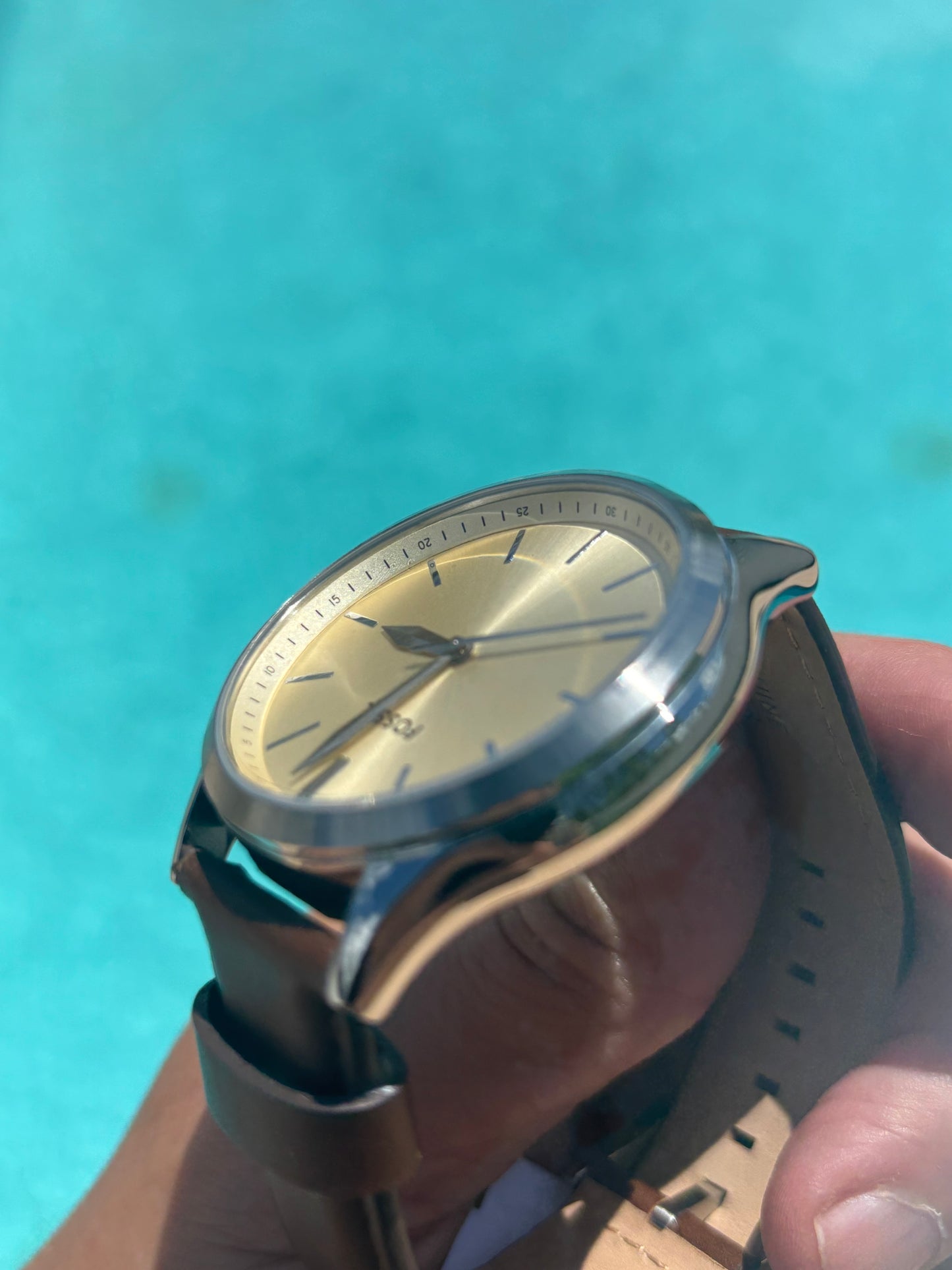 Fossil Fenmore BQ2865 – 44mm Cream Dial, Brown Leather, Quartz Three-Hand