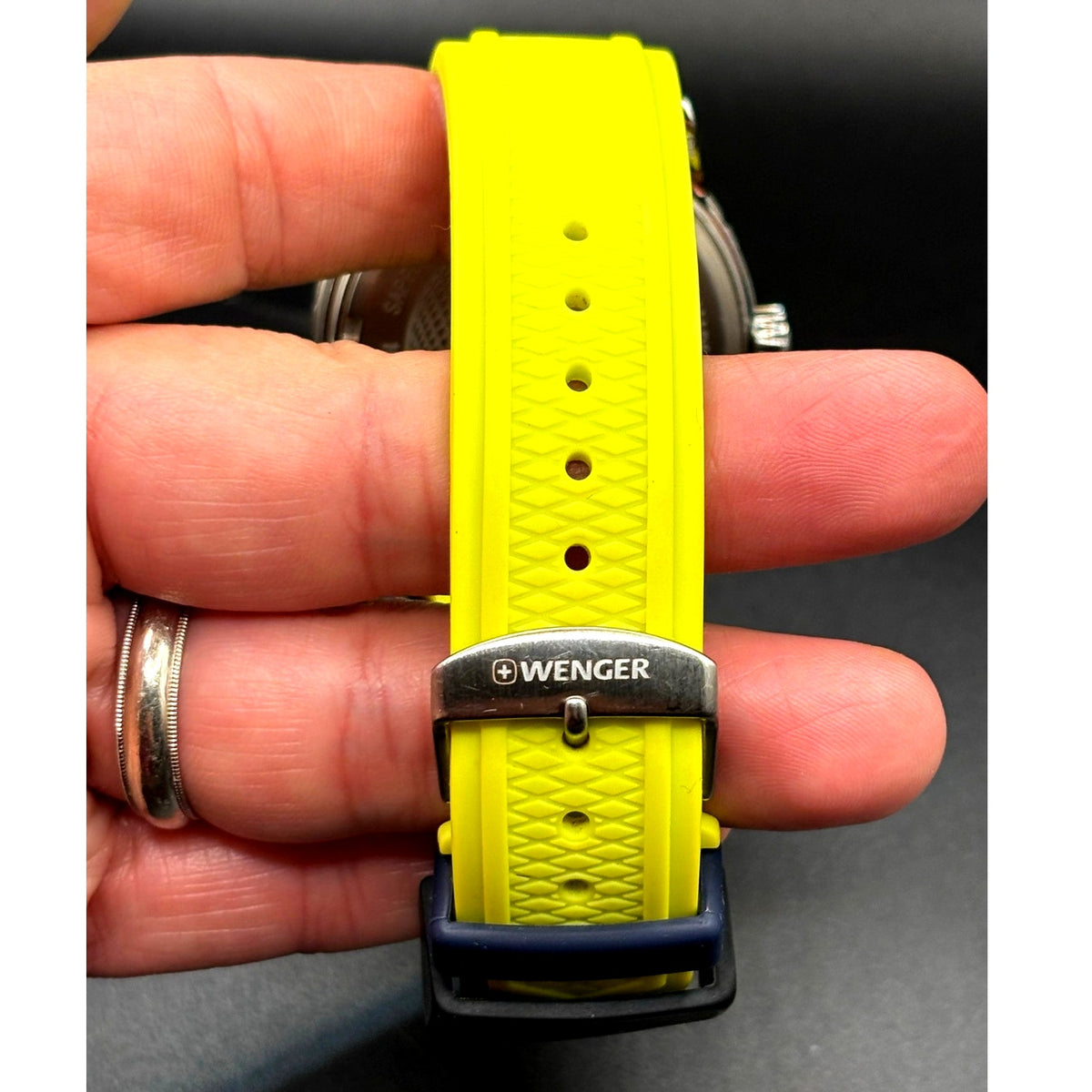 Wenger Roadster 01.0851.115 Swiss Made 45mm Black Dial Yellow Silicone Watch