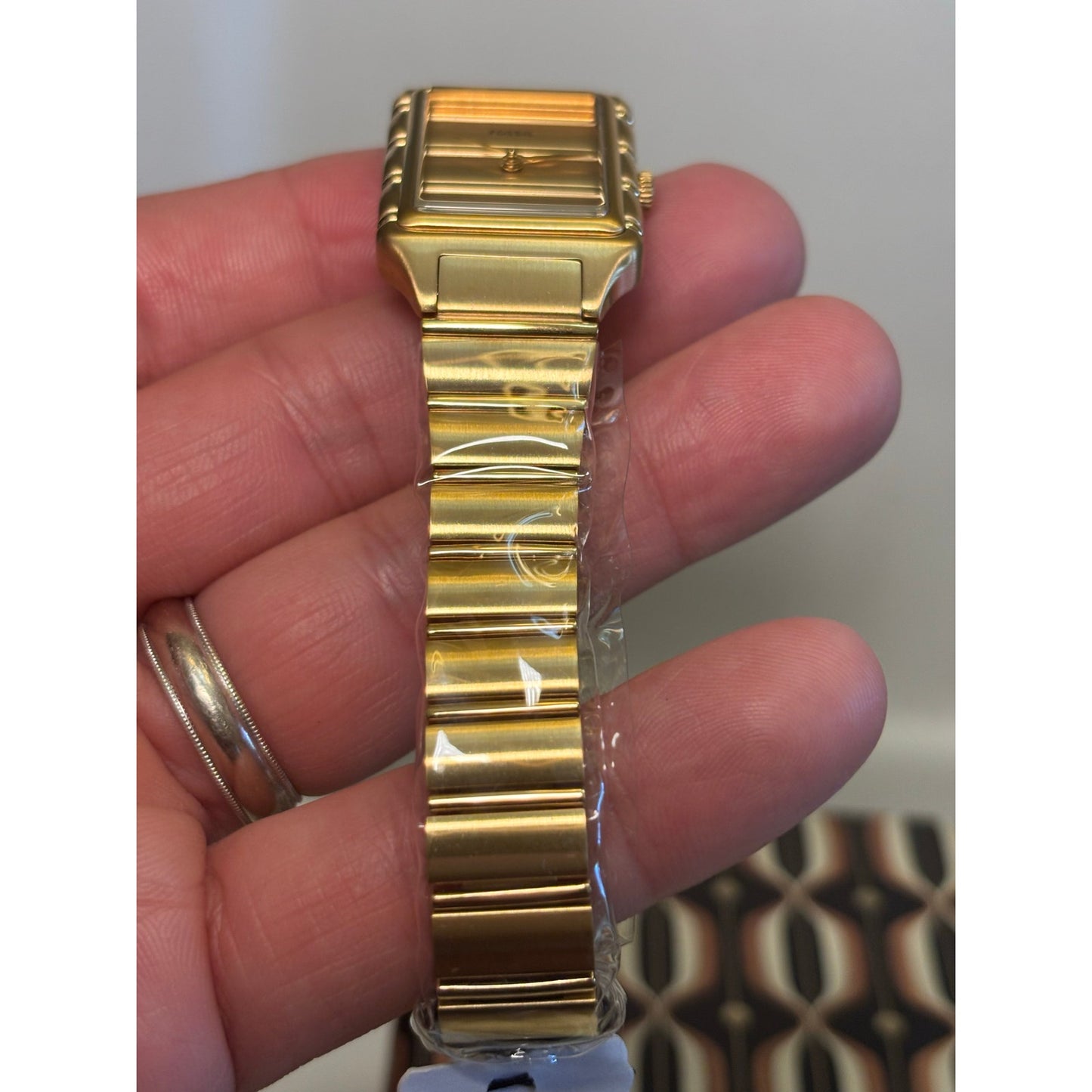 Fossil Raquel ES5389 — All-Gold Tone, 23 mm Rectangular