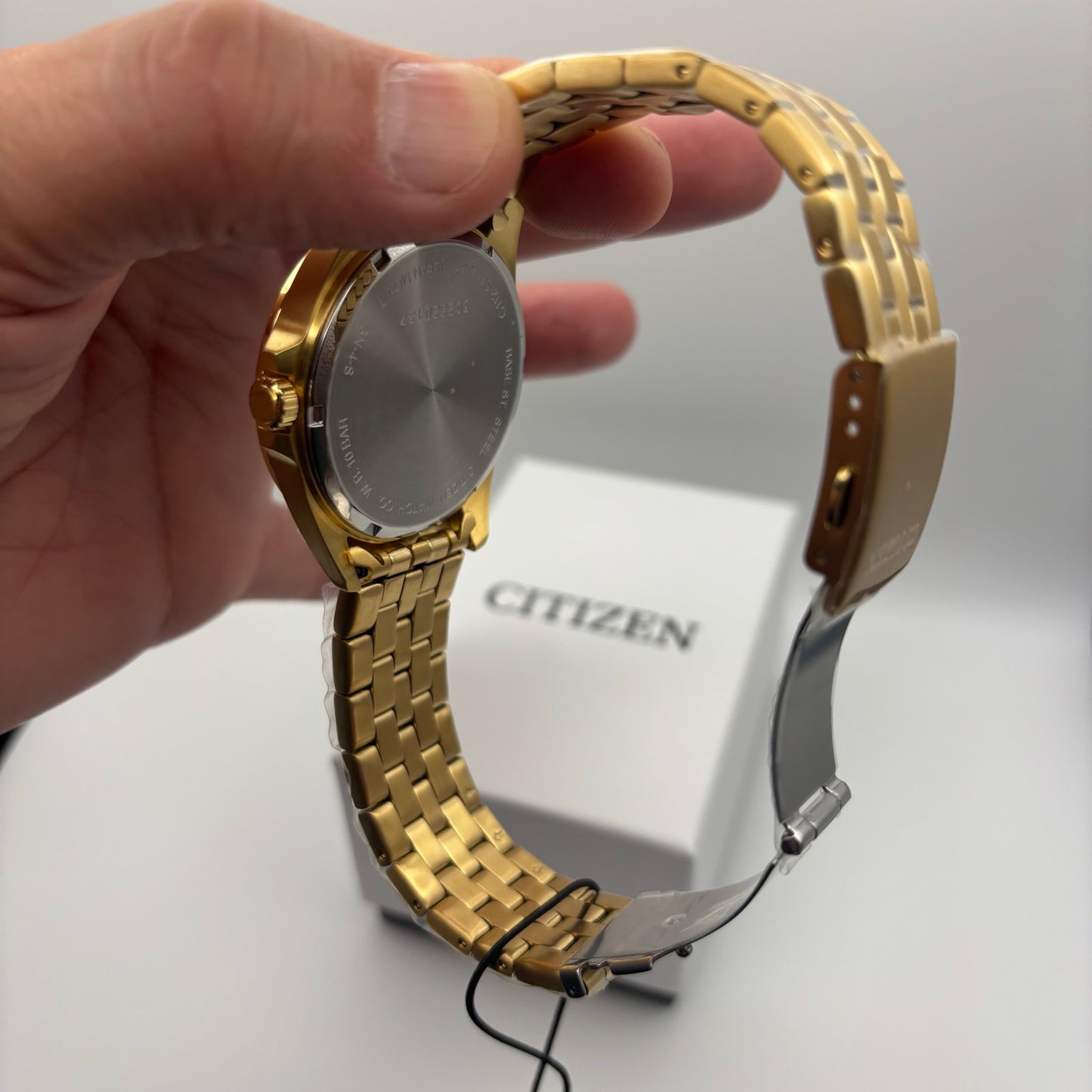 Citizen BI5052-59E Mens 42mm Gold Tone Stainless Steel Black Dial Quartz NIBWT