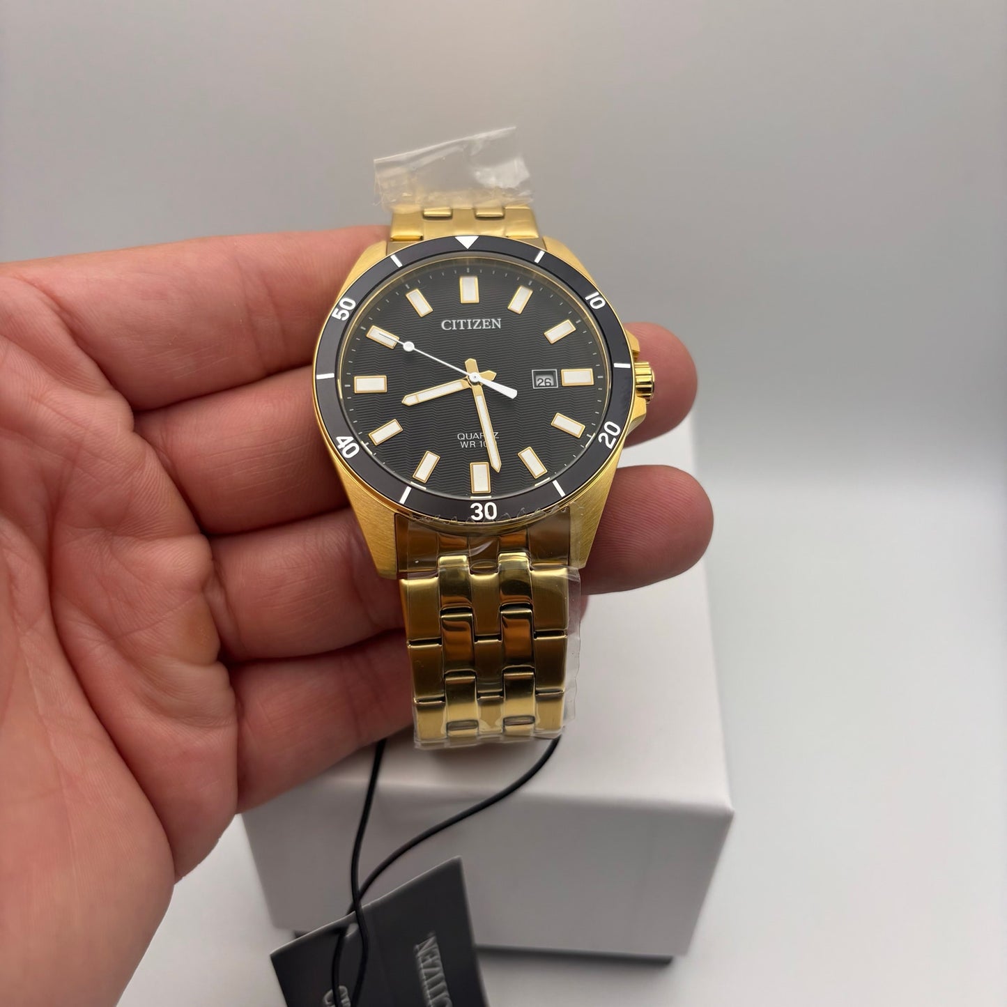Citizen BI5052-59E Mens 42mm Gold Tone Stainless Steel Black Dial Quartz NIBWT