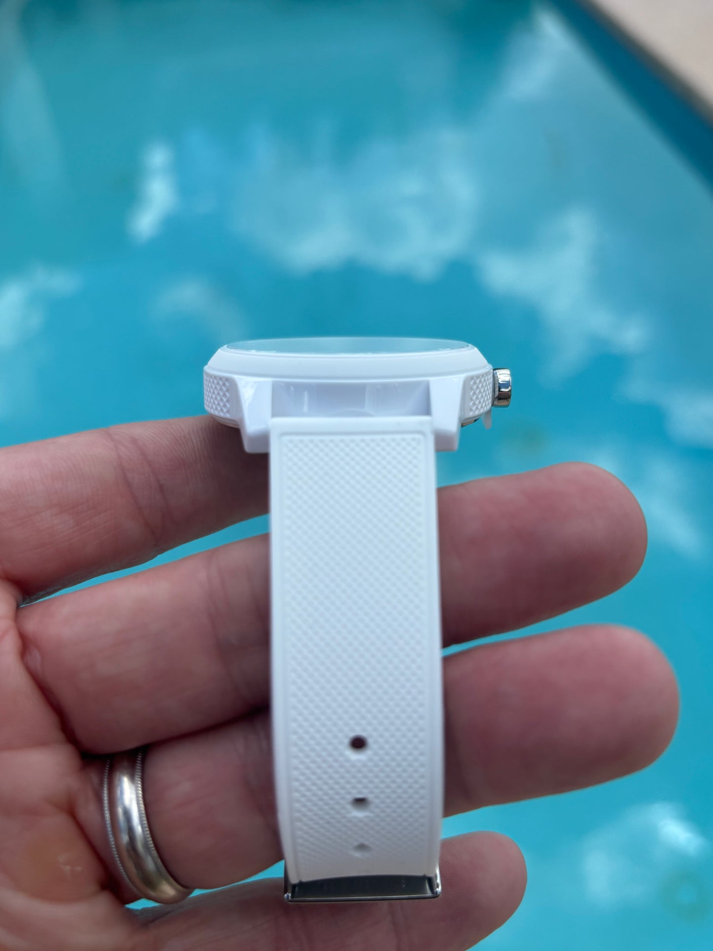Lacoste L.12.12 White Silicone Watch 2010984 ā BNWT