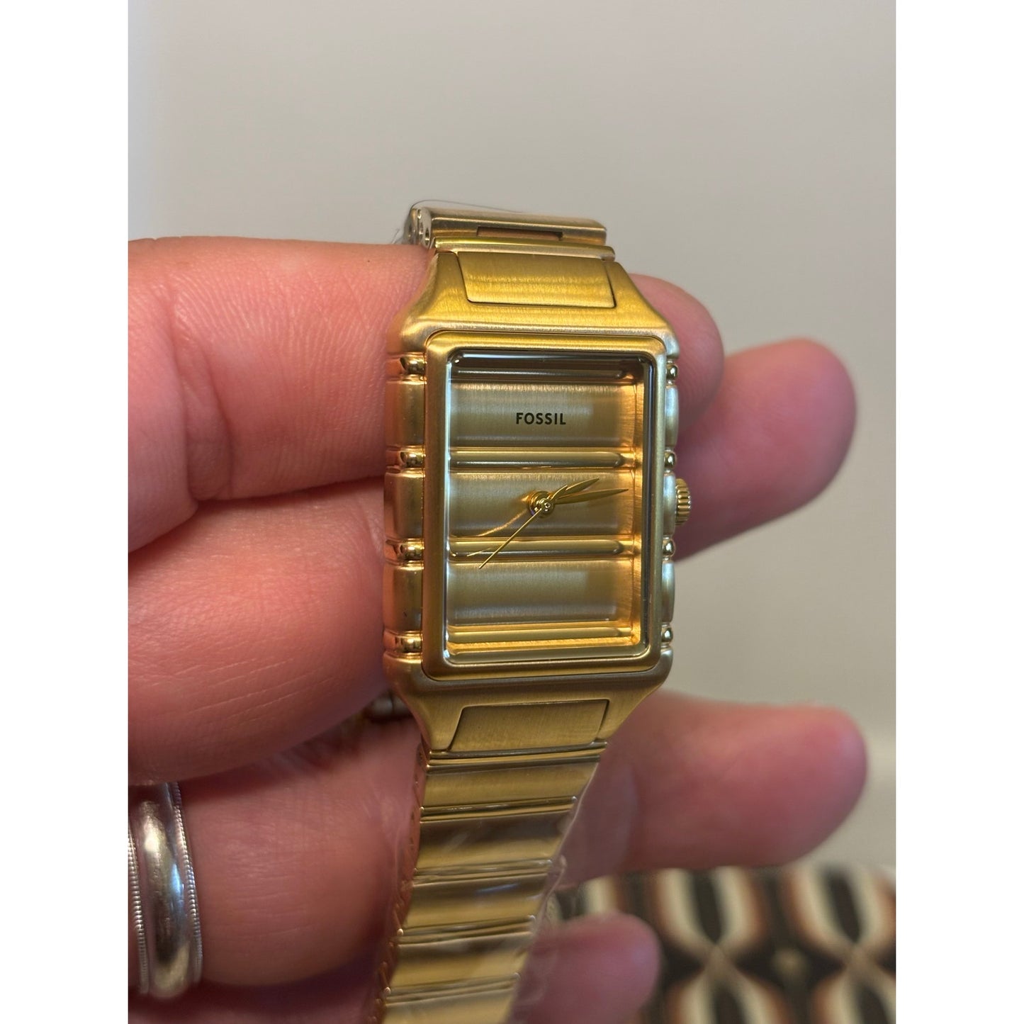 Fossil Raquel ES5389 — All-Gold Tone, 23 mm Rectangular