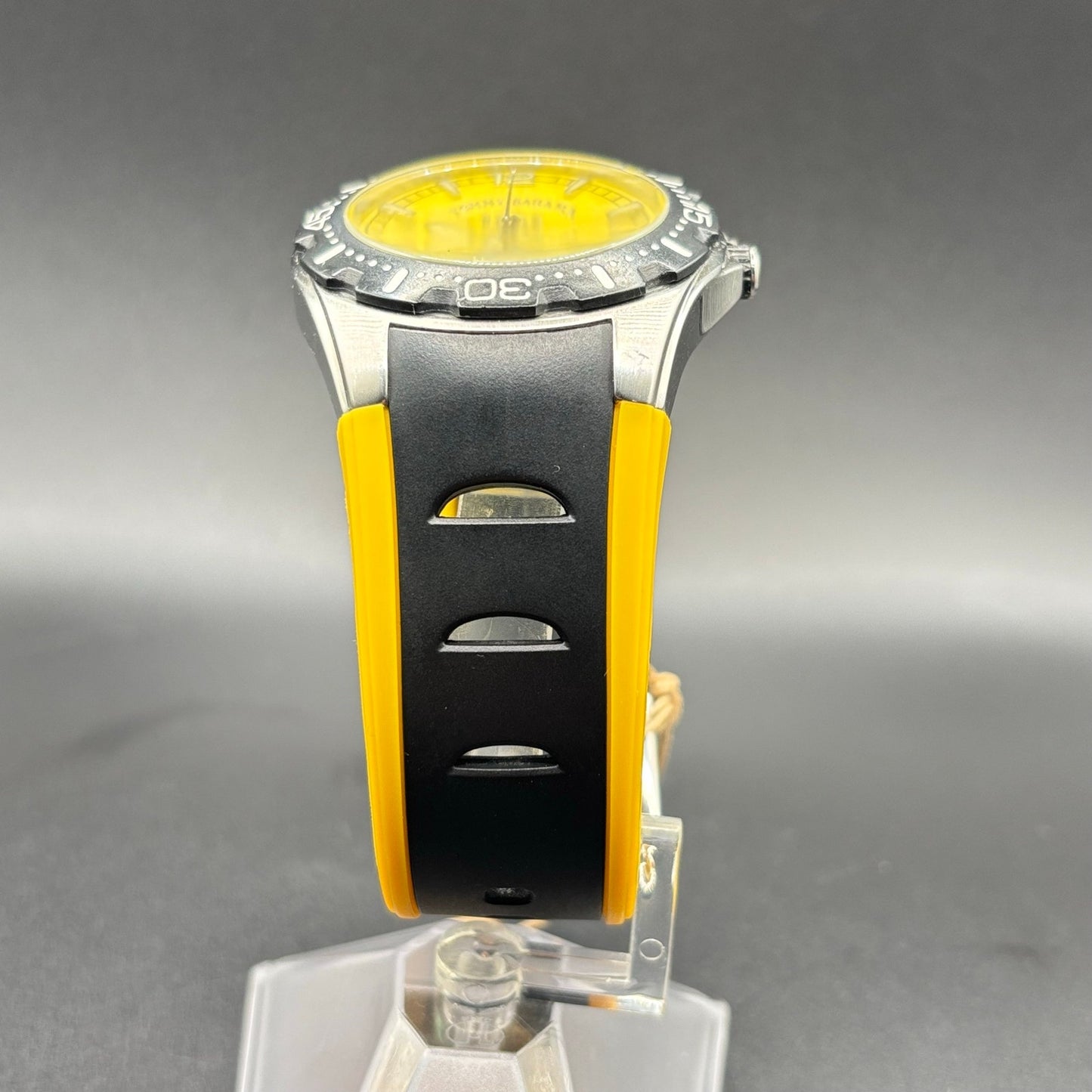 Tommy Bahama Relax RLX1000 Yellow Dial 43mm Diver Mens Watch 10ATM Beach Cruiser