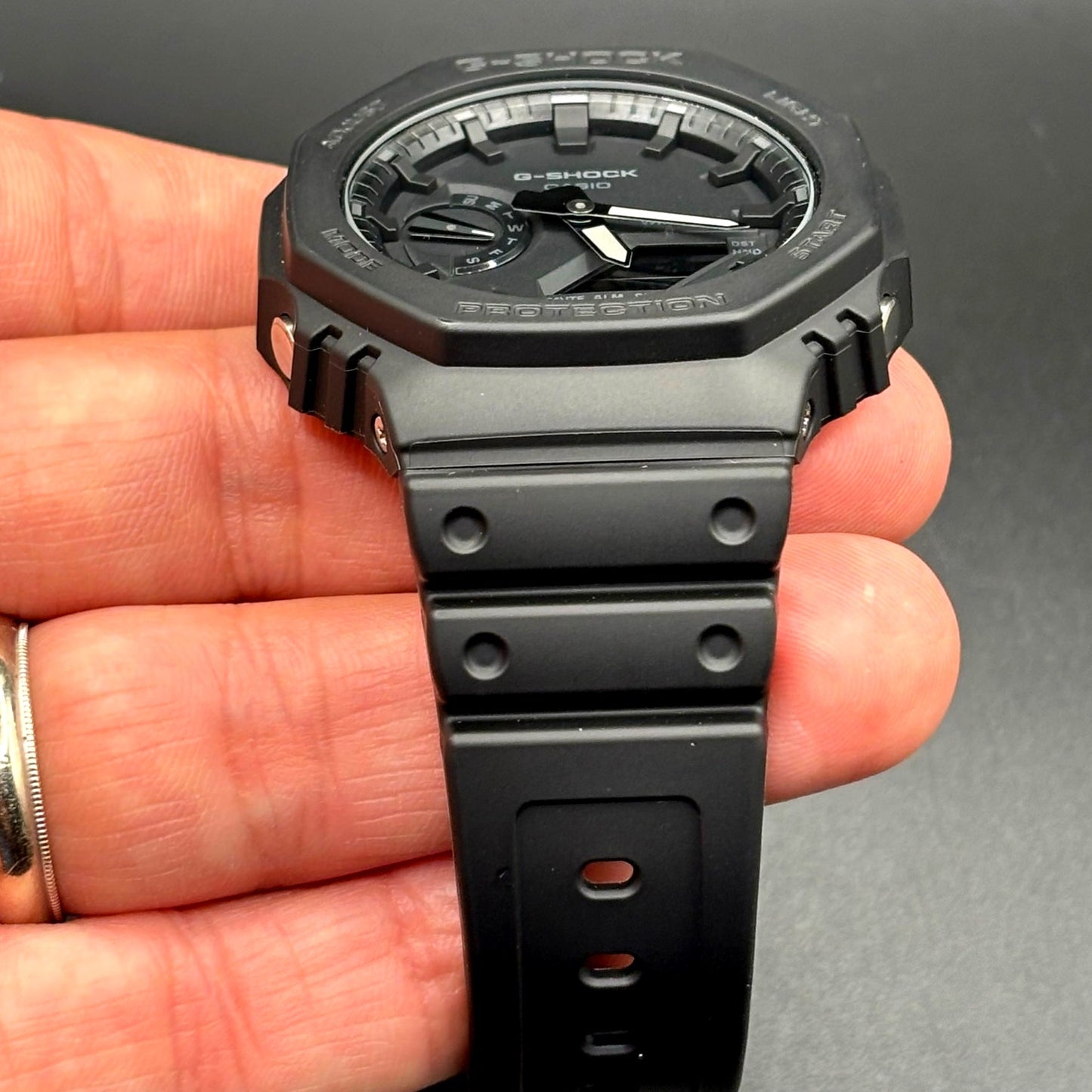 Casio G-Shock GA-2100-1A1 Monochrome Black Carbon Core Guard CasiOak Watch NIB