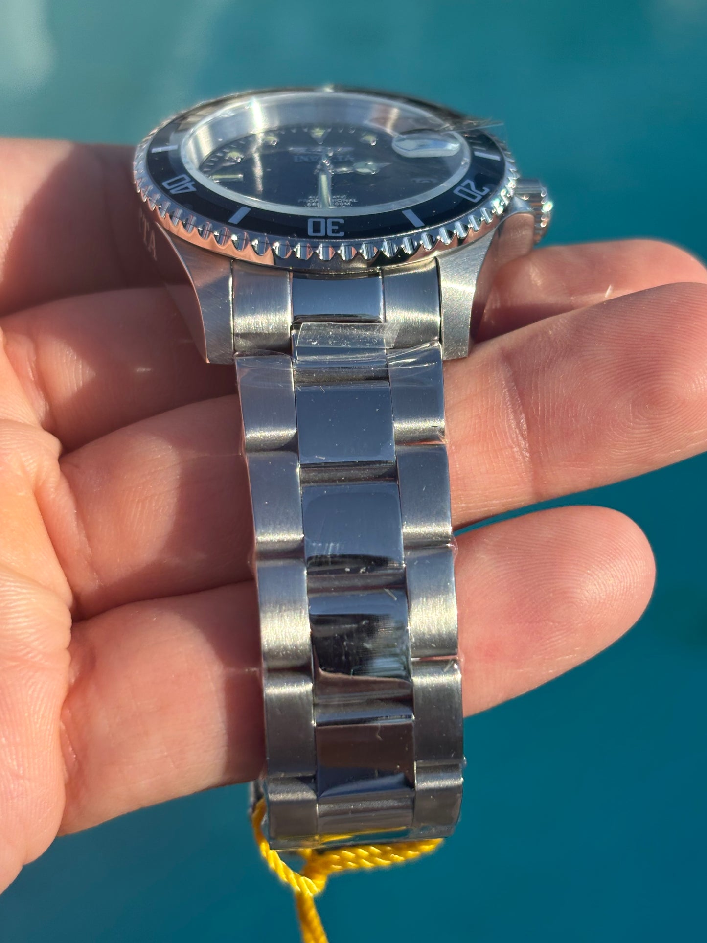Invicta Pro Diver 8926OB Automatic Men’s Watch – 200m, Stainless Steel, Exhibition Back