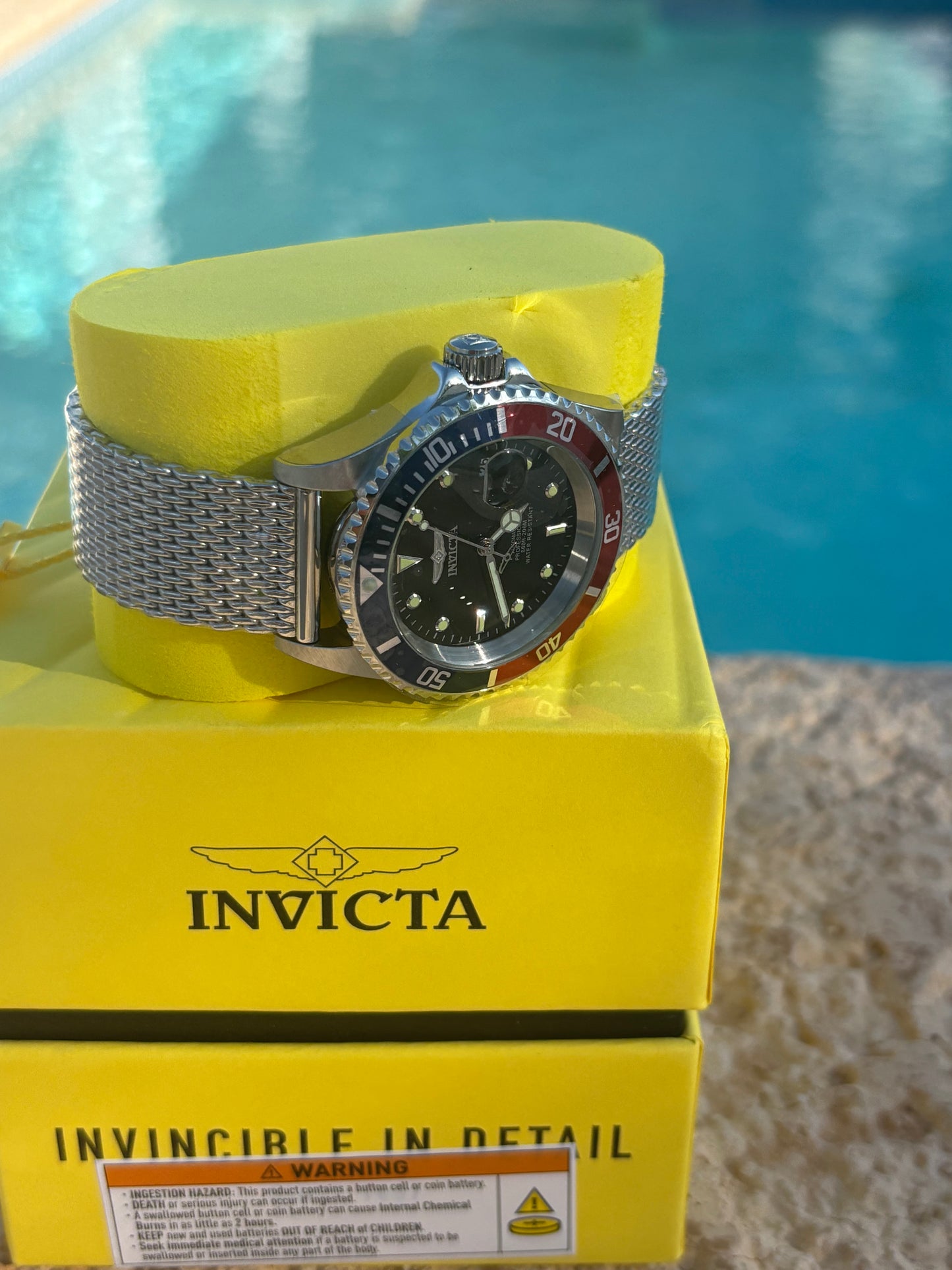 Invicta Pro Diver 47721 Automatic Pepsi Bezel Mesh Bracelet – Men’s 200m Dive Watch