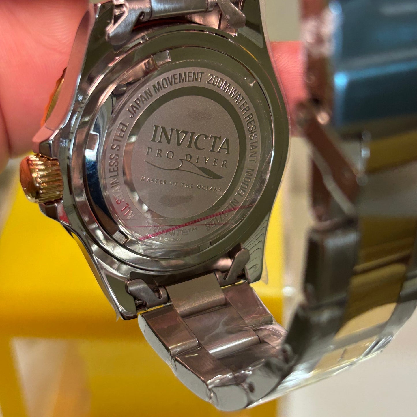 Invicta Pro Diver 37158 Men's Quartz Dive Watch 40mm Two Tone Stainless Steel Black Dial 200M Water Resistant