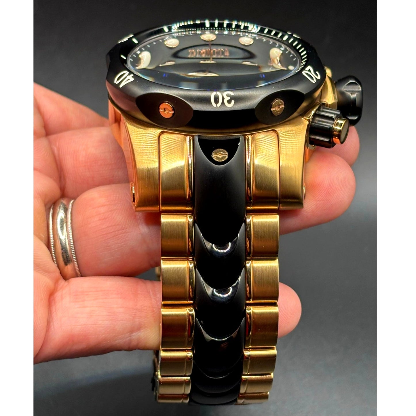 Invicta Reserve Venom 5728 Chronograph Swiss Made 53mm 18K Rose Gold Men’s Watch