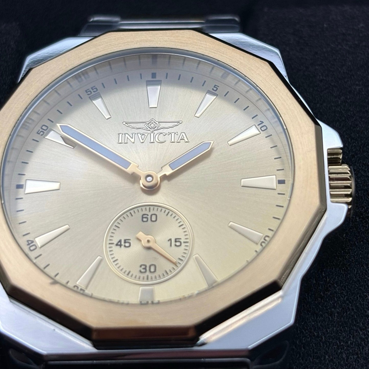 Invicta Speedway 49329 Mens 42mm Two Tone Stainless Steel Quartz Watch BNWT