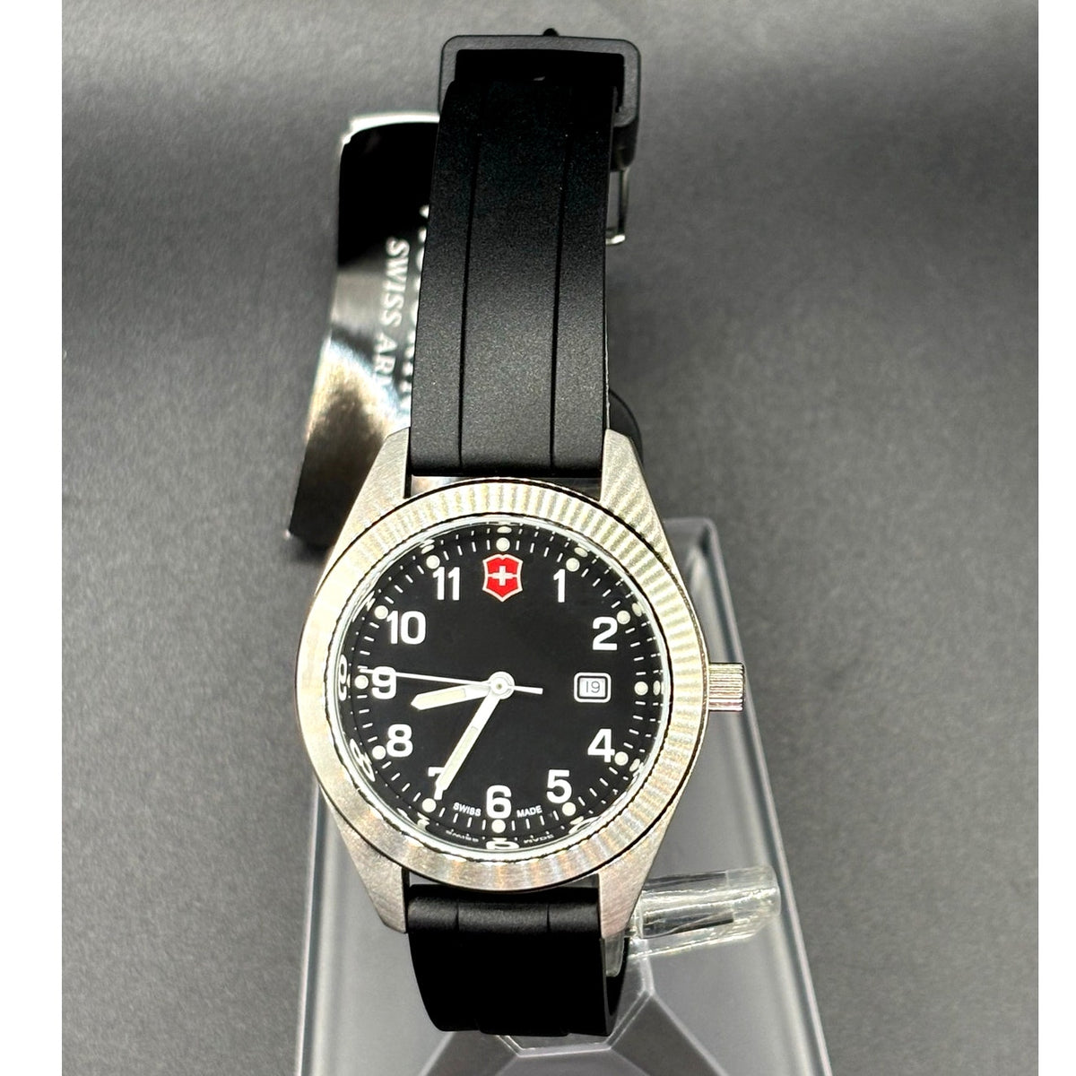 Victorinox Swiss Army Garrison 26033.CB Black 34mm Swiss Watch NWT Full Set