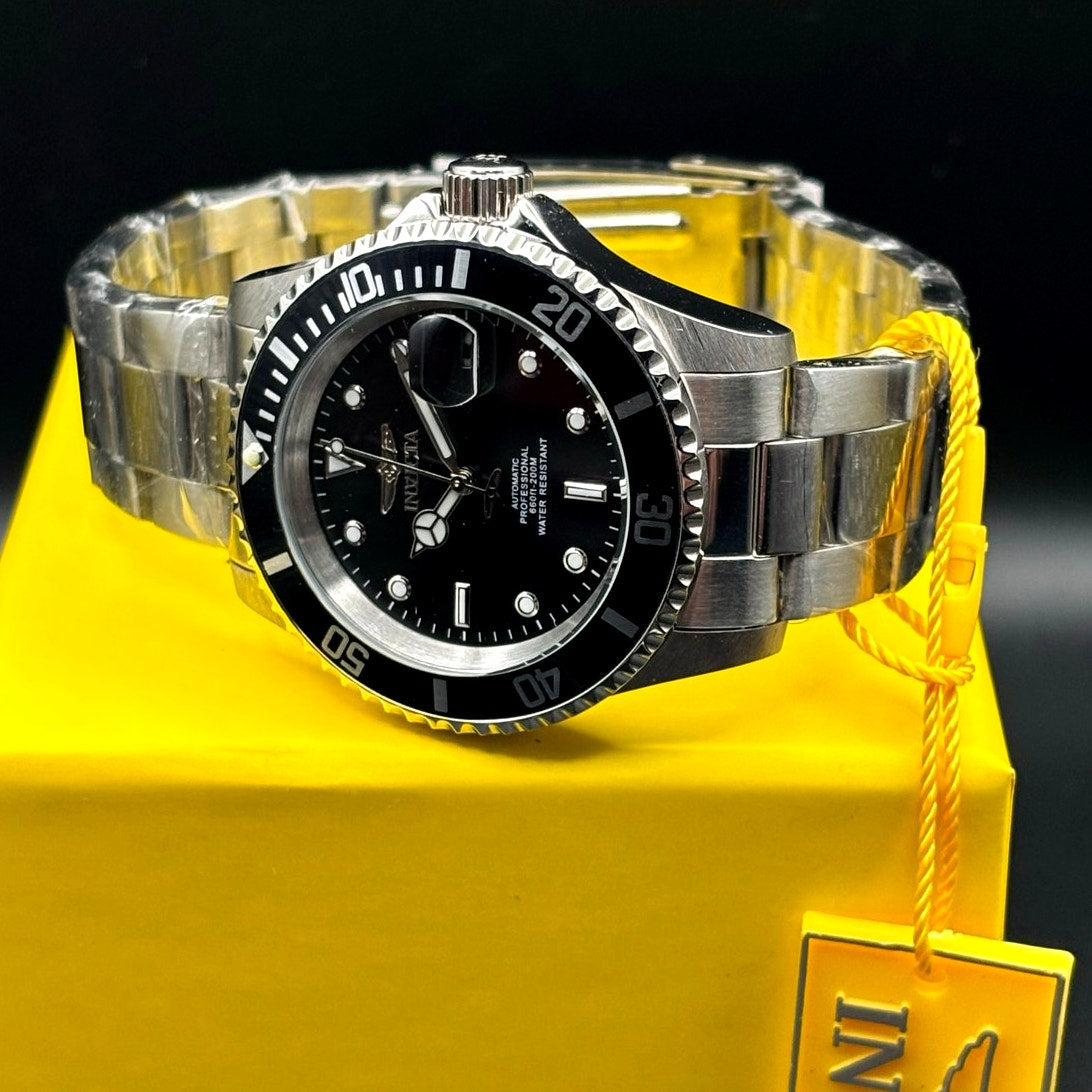 Invicta 69748 Pro Diver Automatic Mens Watch 40mm Black Dial 200M Steel NIBWT