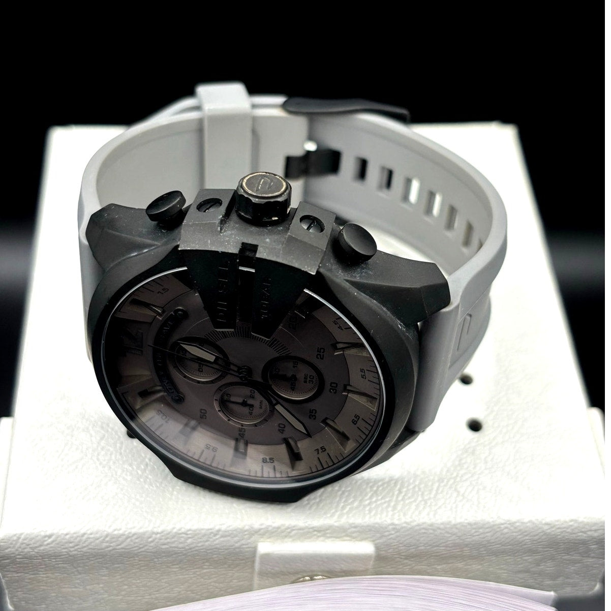Diesel DZ4496 Mega Chief Men’s Chronograph Gray Dial Silicone Strap 51mm Watch
