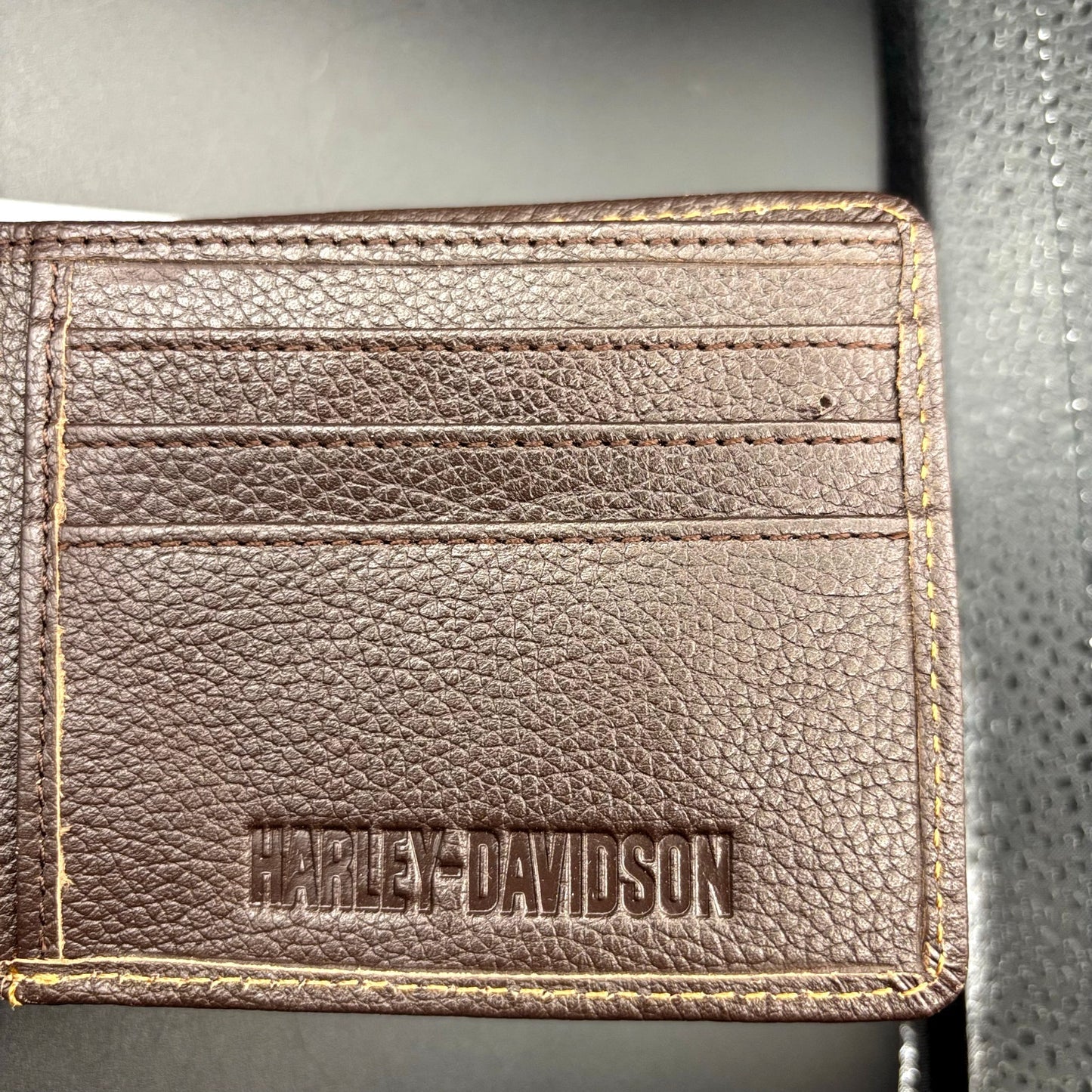 Harley Davidson Mens Genuine Leather RFID Bifold Wallet MWM077 Brown NWT