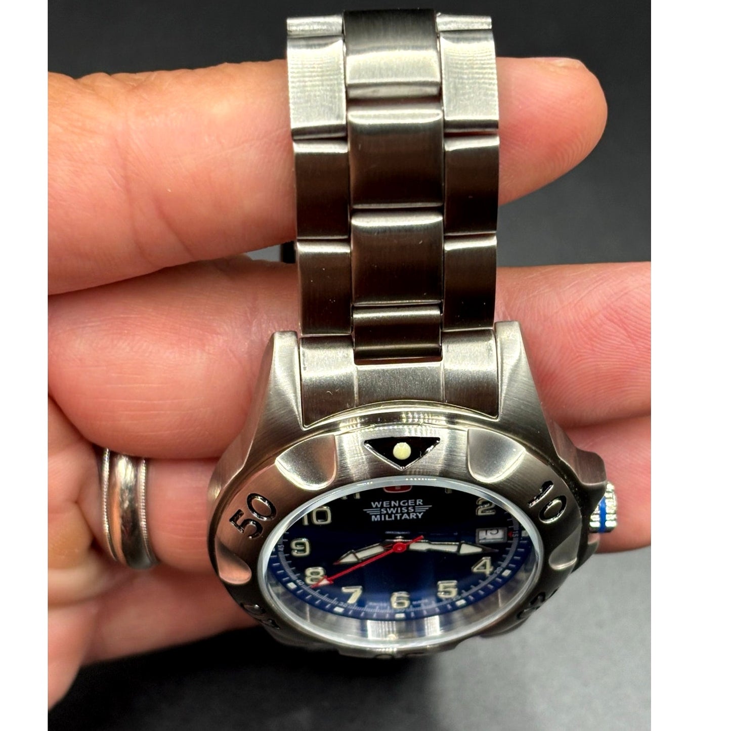 Wenger 79958 Swiss Military Blue Dial Stainless Steel 100M Men's Watch NOS
