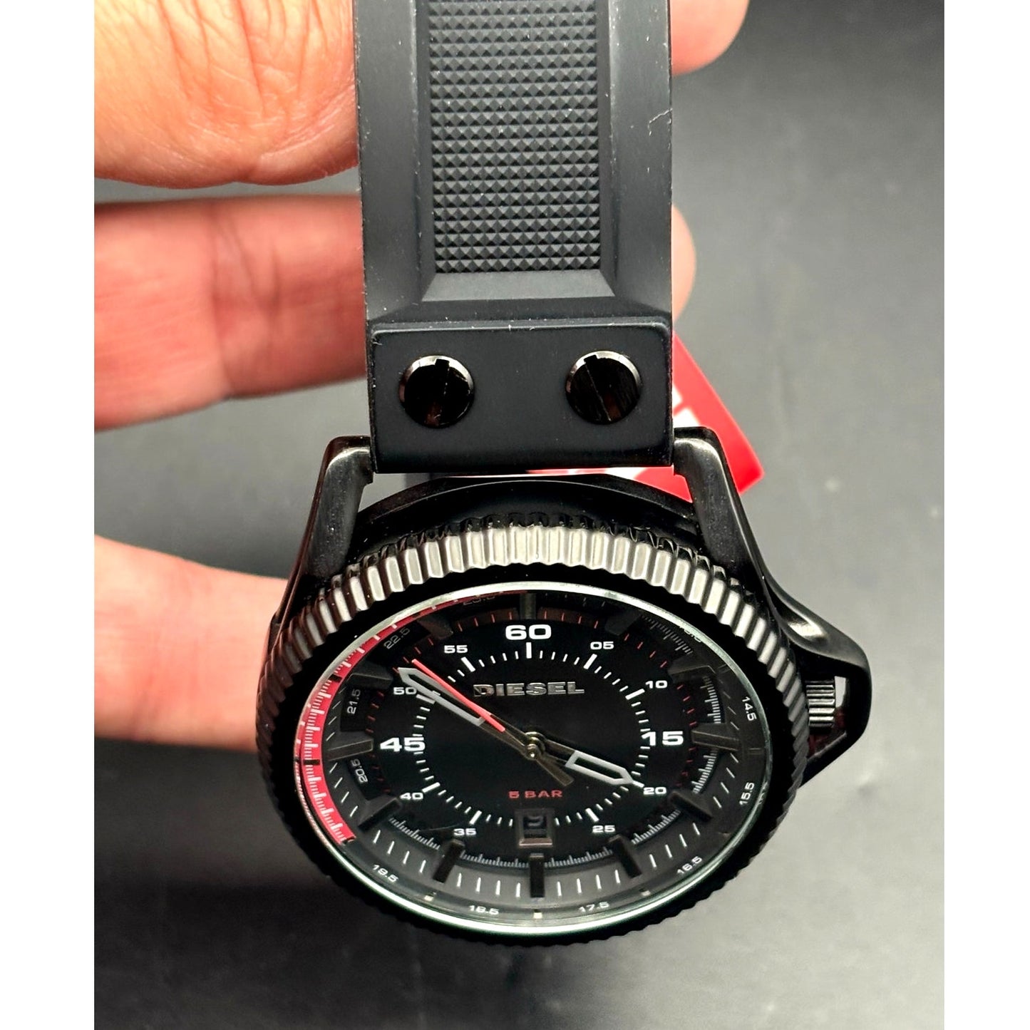 Diesel DZ1760 Rollcage Men’s Quartz Watch Black Dial Silicone Strap 46mm NIBWT