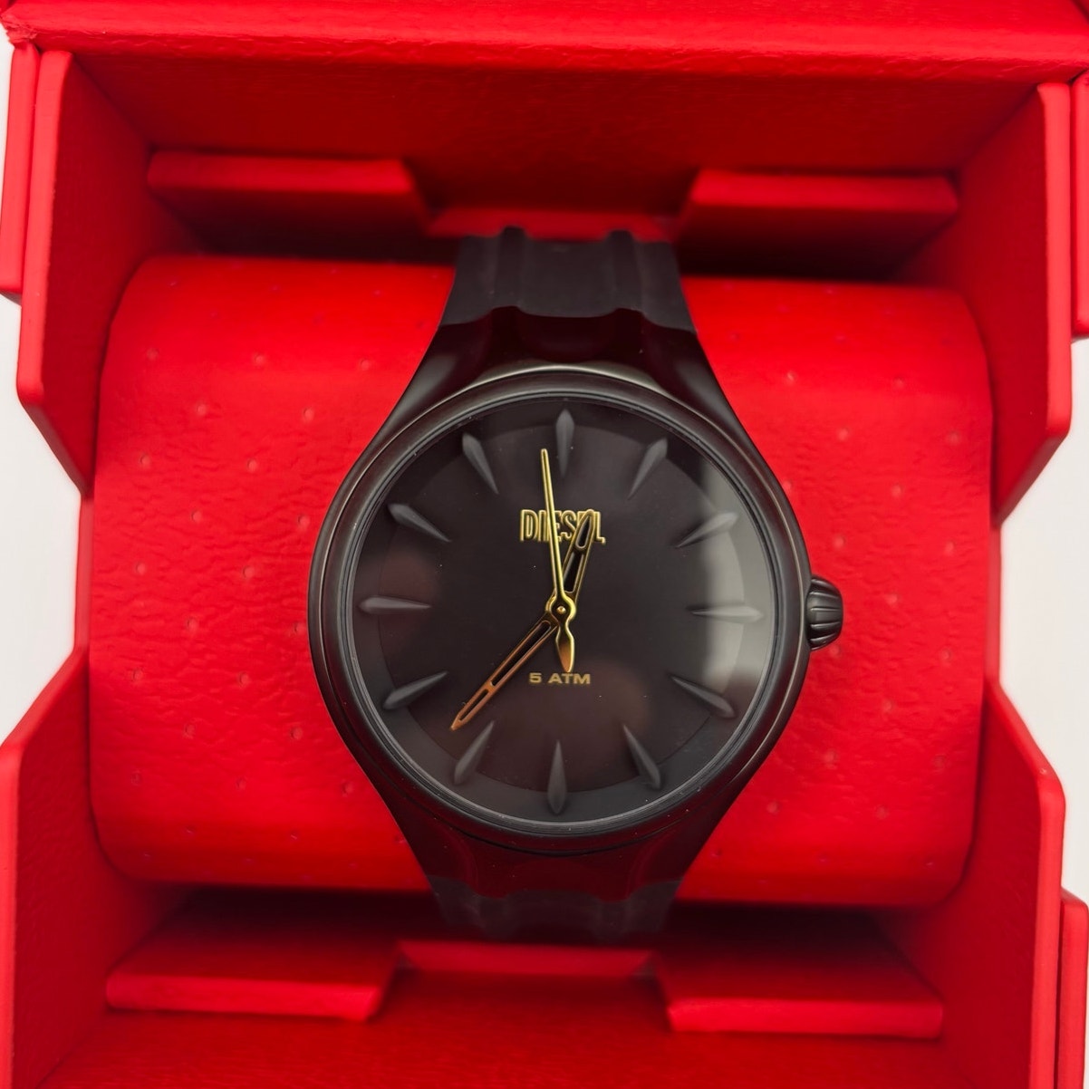 Diesel Streamline DZ2217 Men’s 44mm Black IP Case, Black Dial, Silicone, Quartz