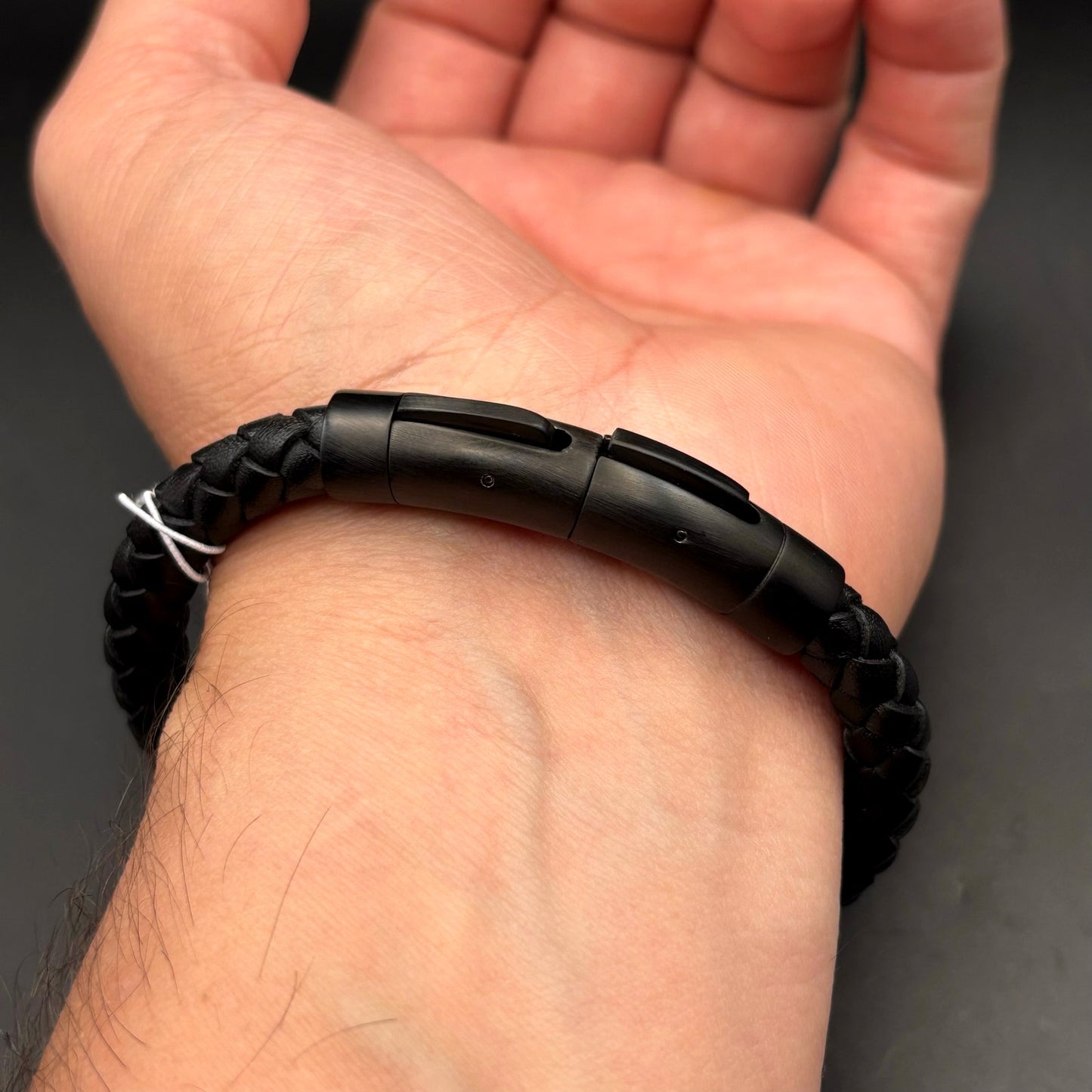 Blackjack BJB237BB Mens Black Leather Stainless Steel Extendable Bracelet NIBWT