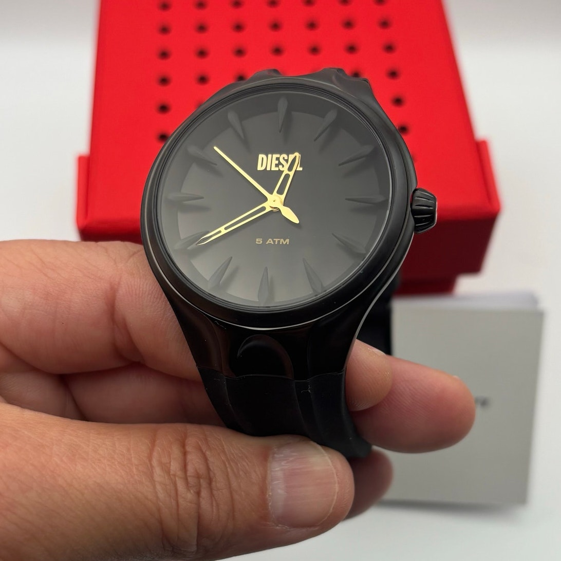 Diesel Streamline DZ2217 Men’s 44mm Black IP Case, Black Dial, Silicone, Quartz