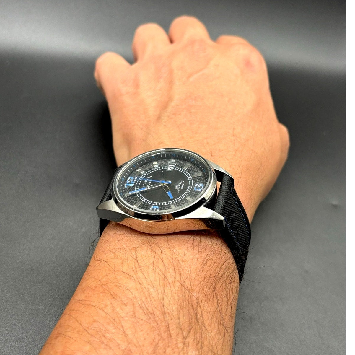 Tommy Bahama Relax RLX1107 Blue Black Dial Carbon Fiber Strap 43mm  Men's Watch