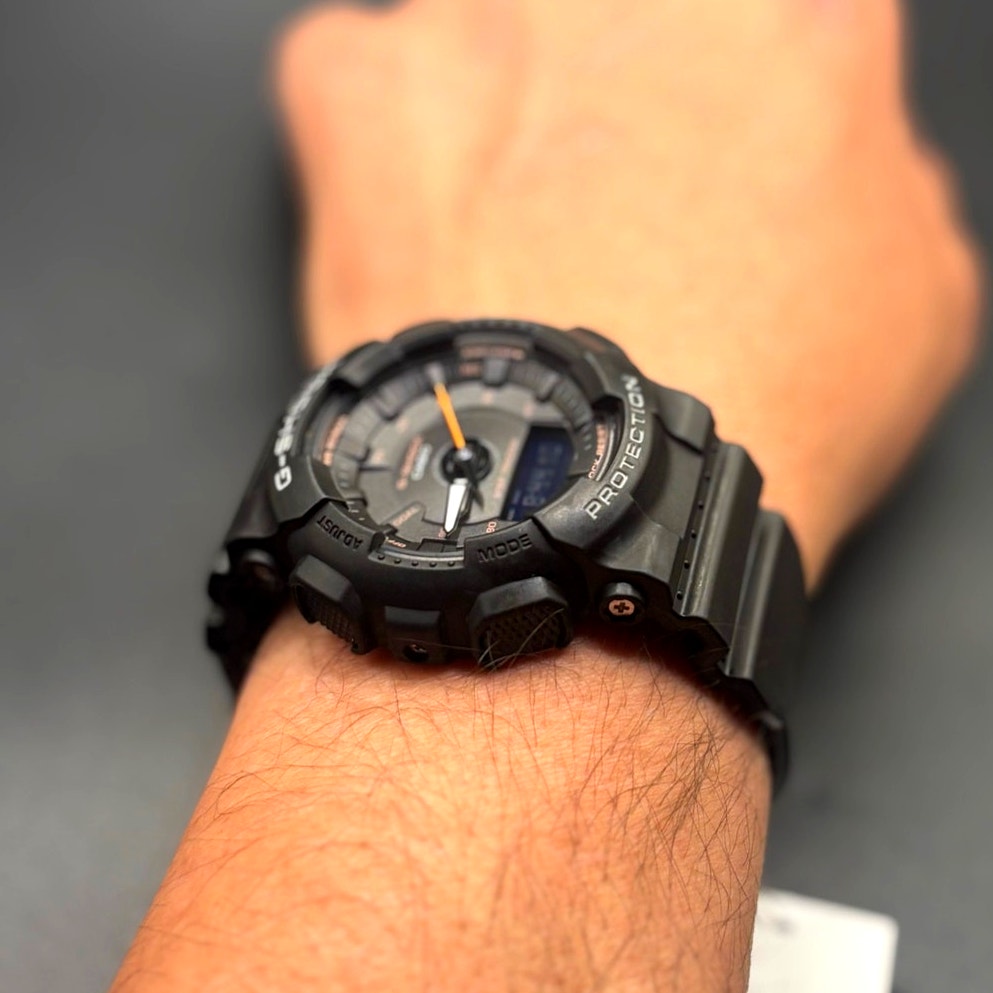 Casio G-Shock GMAS130VC-1A Unisex Black Analog Digital Step Tracker Watch NIBWT