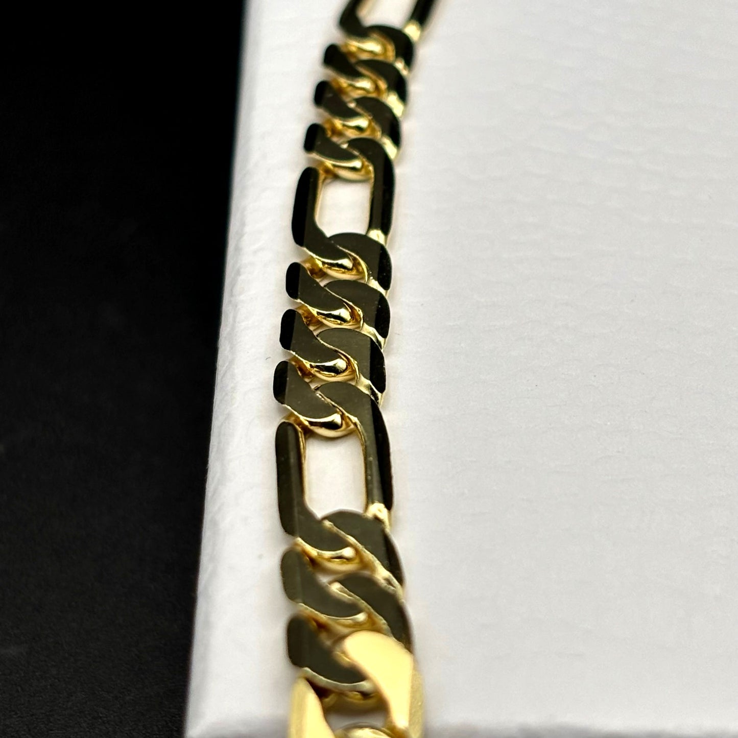 American Exchange Mens 18k Gold Plated Figaro Link 22" Inch Chain Necklace NWT