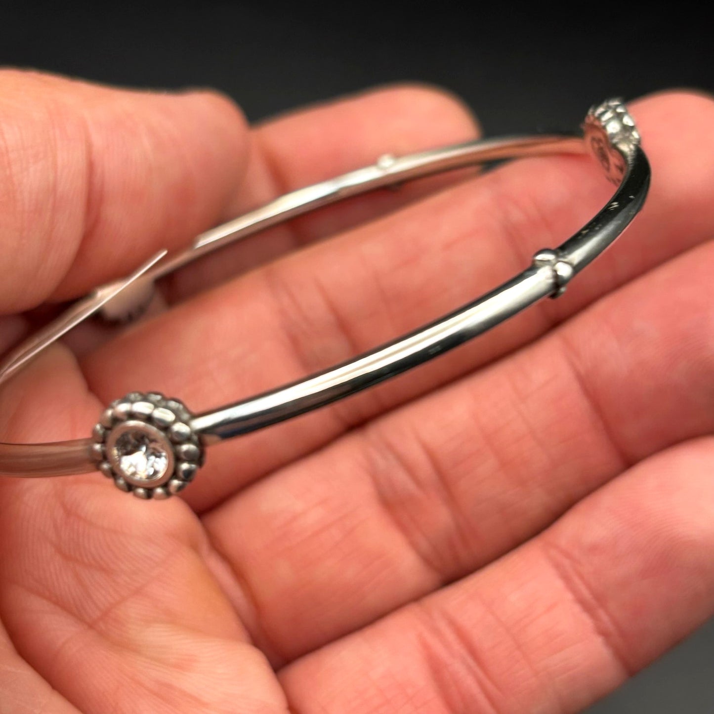 Brighton J39172 Women’s Twinkle Round Bangle Silver Plated Crystal Bracelet NWT