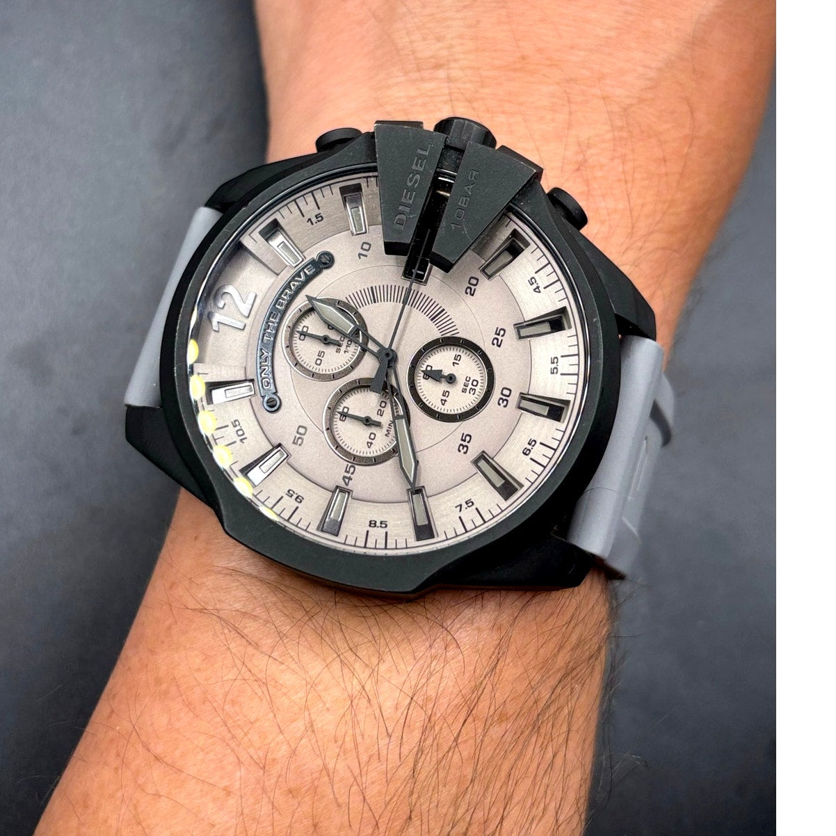 Diesel DZ4496 Mega Chief Men’s Chronograph Gray Dial Silicone Strap 51mm Watch