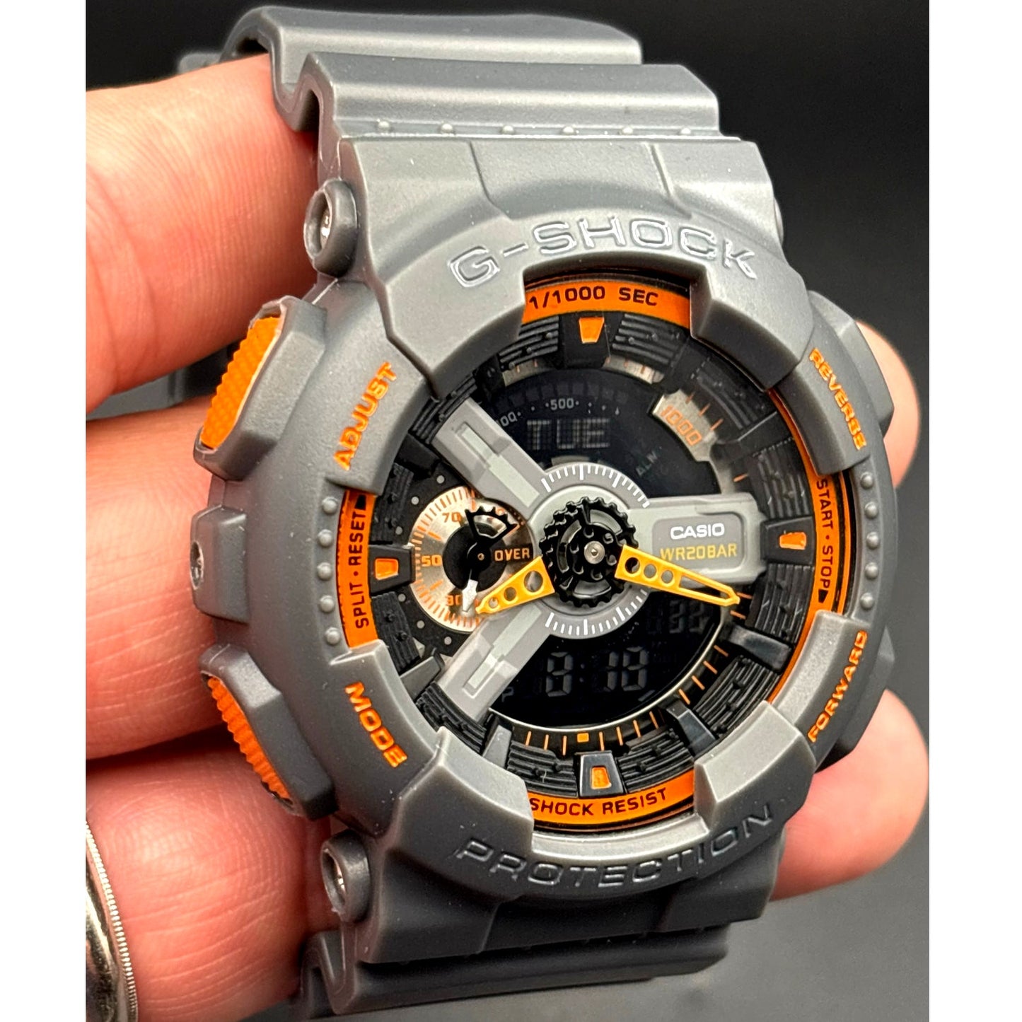 Casio Men's GA-110TS-1A4 G-Shock Analog-Digital Watch With Grey Resin Band NIBWT