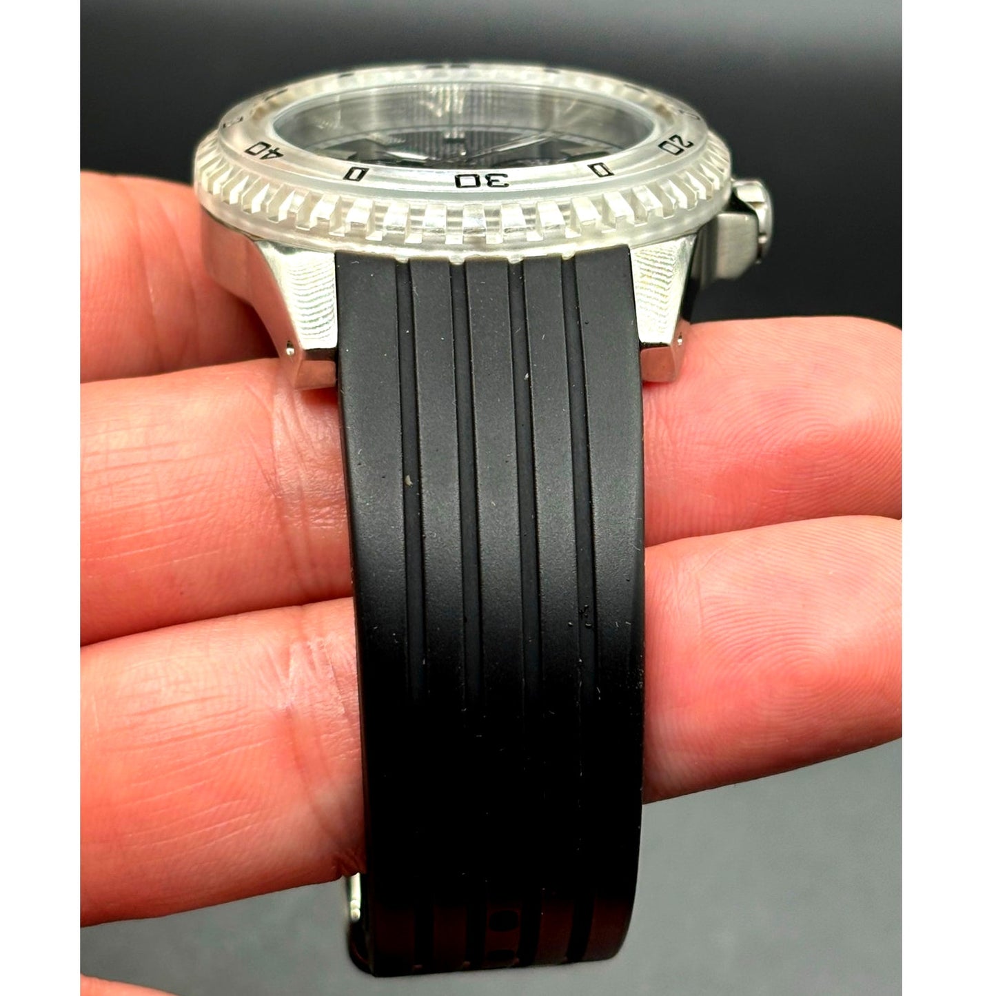 GUESS W85027G3 Men's Multifunction Clear Bezel Black Silicone Strap 44mm Watch