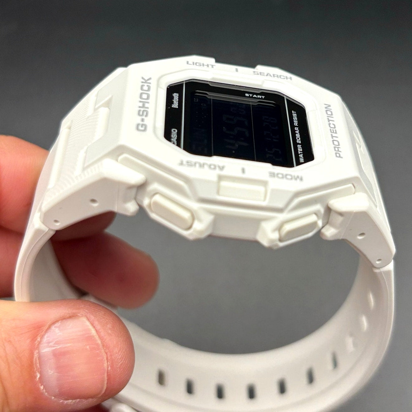Casio G-Shock GD-B500-7CR Men’s White Bluetooth Link Digital Watch NIB