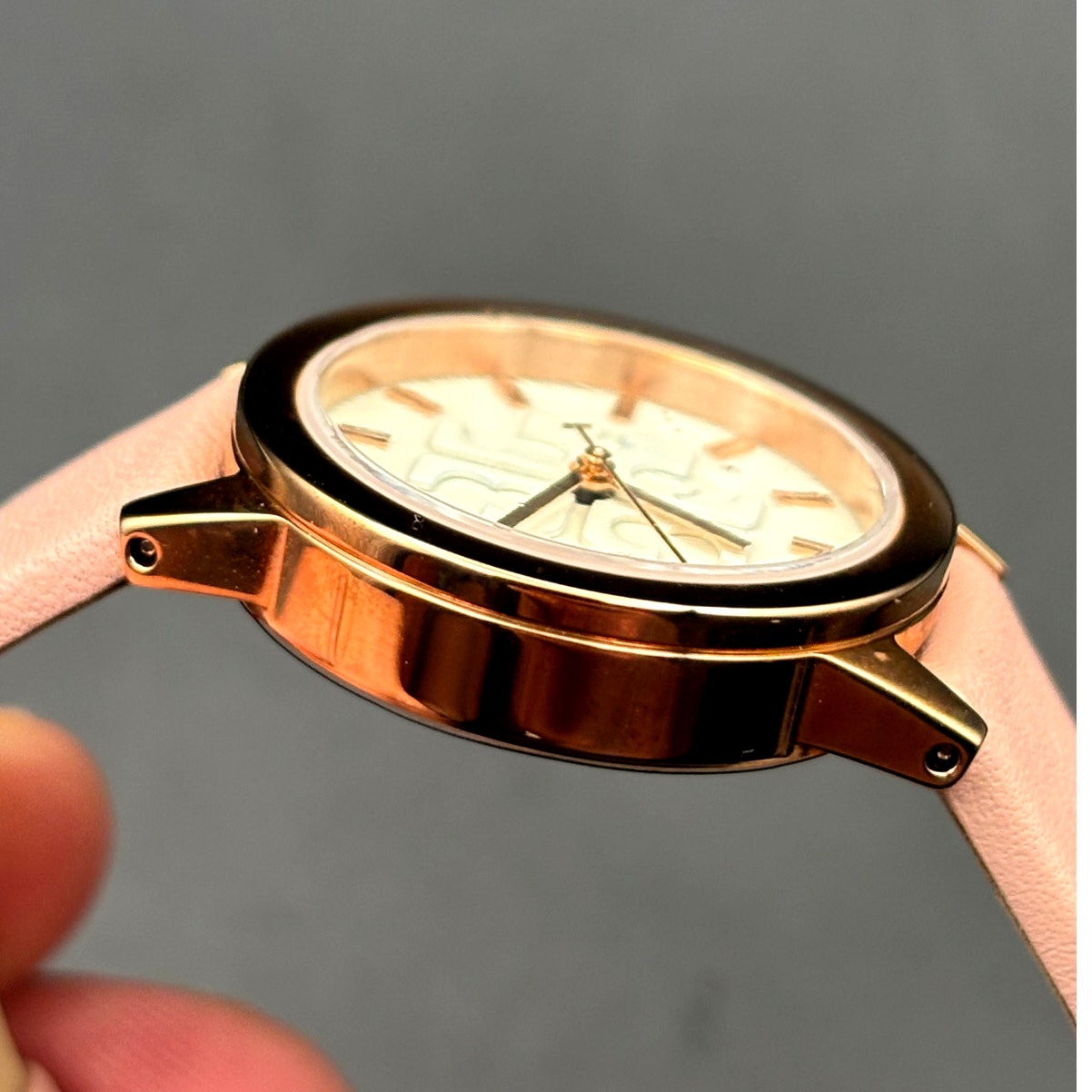 Tory Burch TBW2006 Women’s Gigi Pink Rose Gold Leather Quartz Watch NIBWT