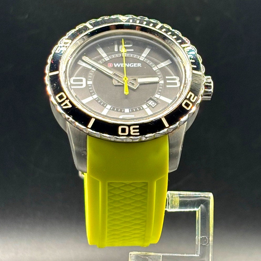 Wenger Roadster 01.0851.115 Swiss Made 45mm Black Dial Yellow Silicone Watch