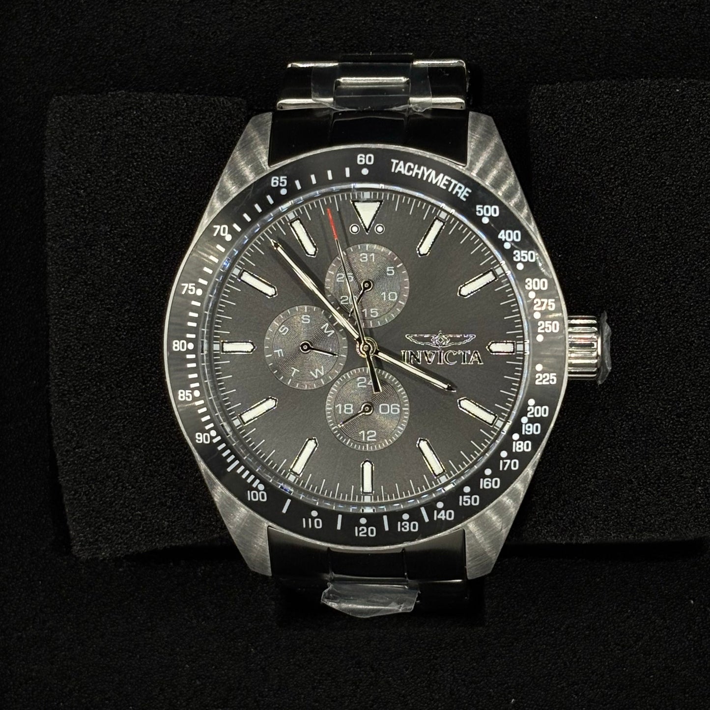 Invicta Aviator 47592 Men’s 45mm Quartz Charcoal Dial SS Bracelet 100M NIBWT