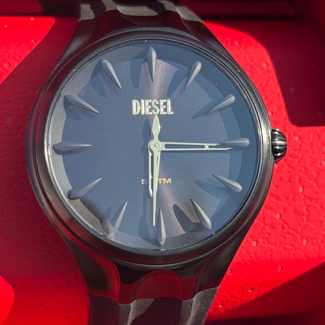 Diesel Streamline DZ2217 Men’s 44mm Black IP Case, Black Dial, Silicone, Quartz