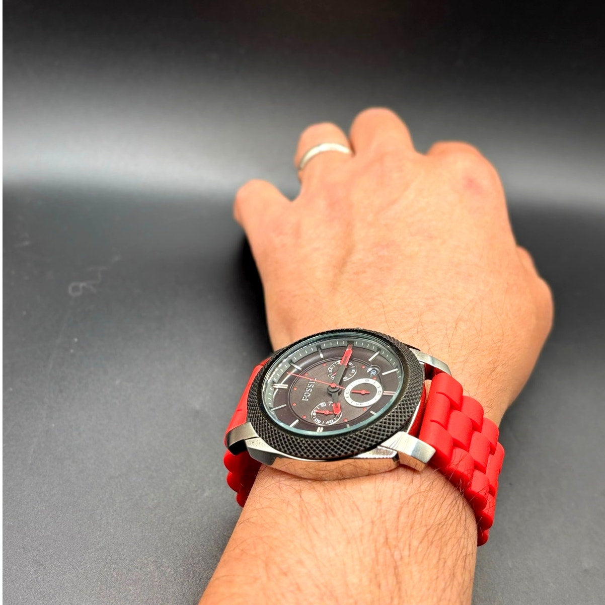 Fossil FS4598 Machine Chronograph Men’s Silver Red Silicone Strap Watch