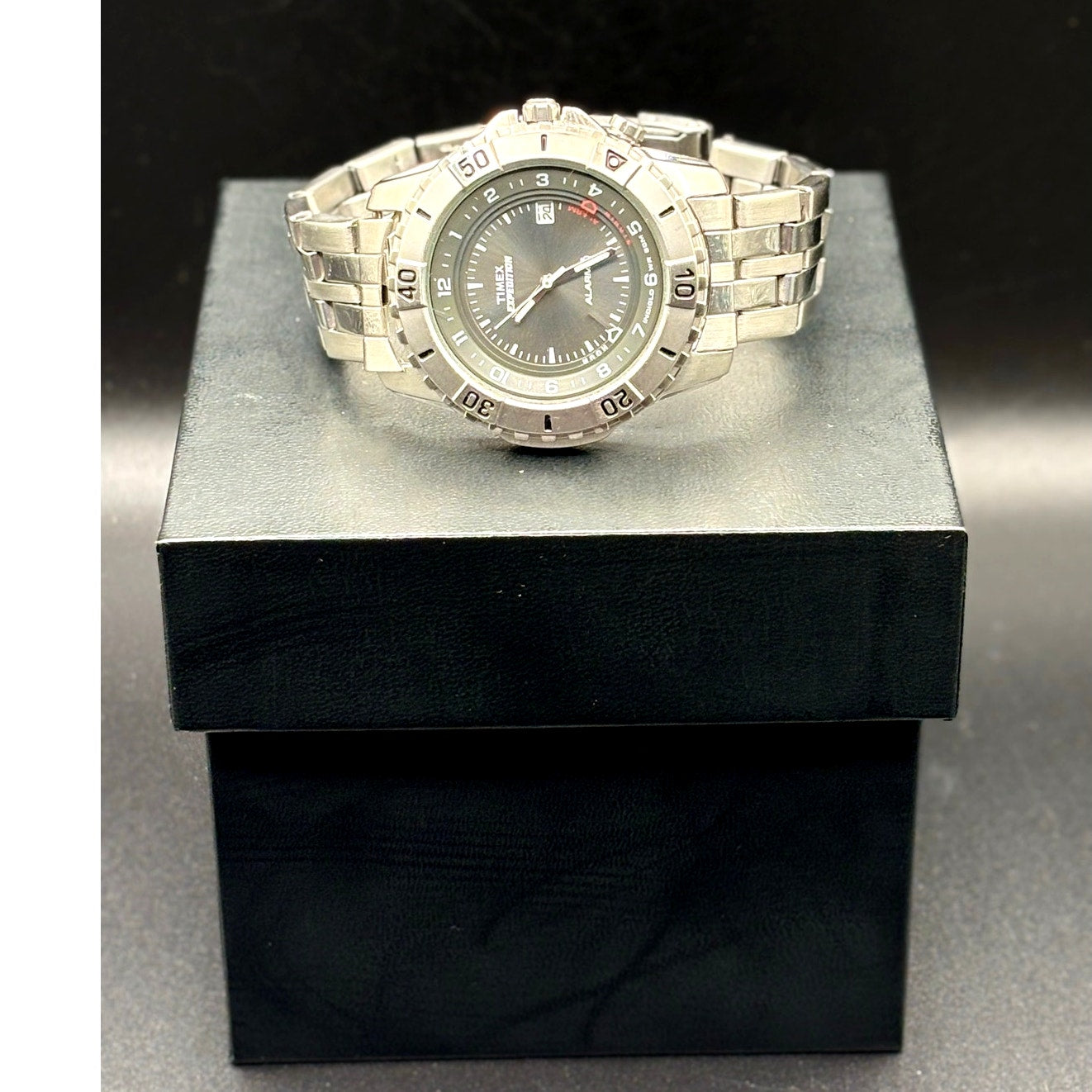 Timex Expedition T43391 Shenmue Alarm Indiglo Steel Bracelet 39mm Vintage Watch