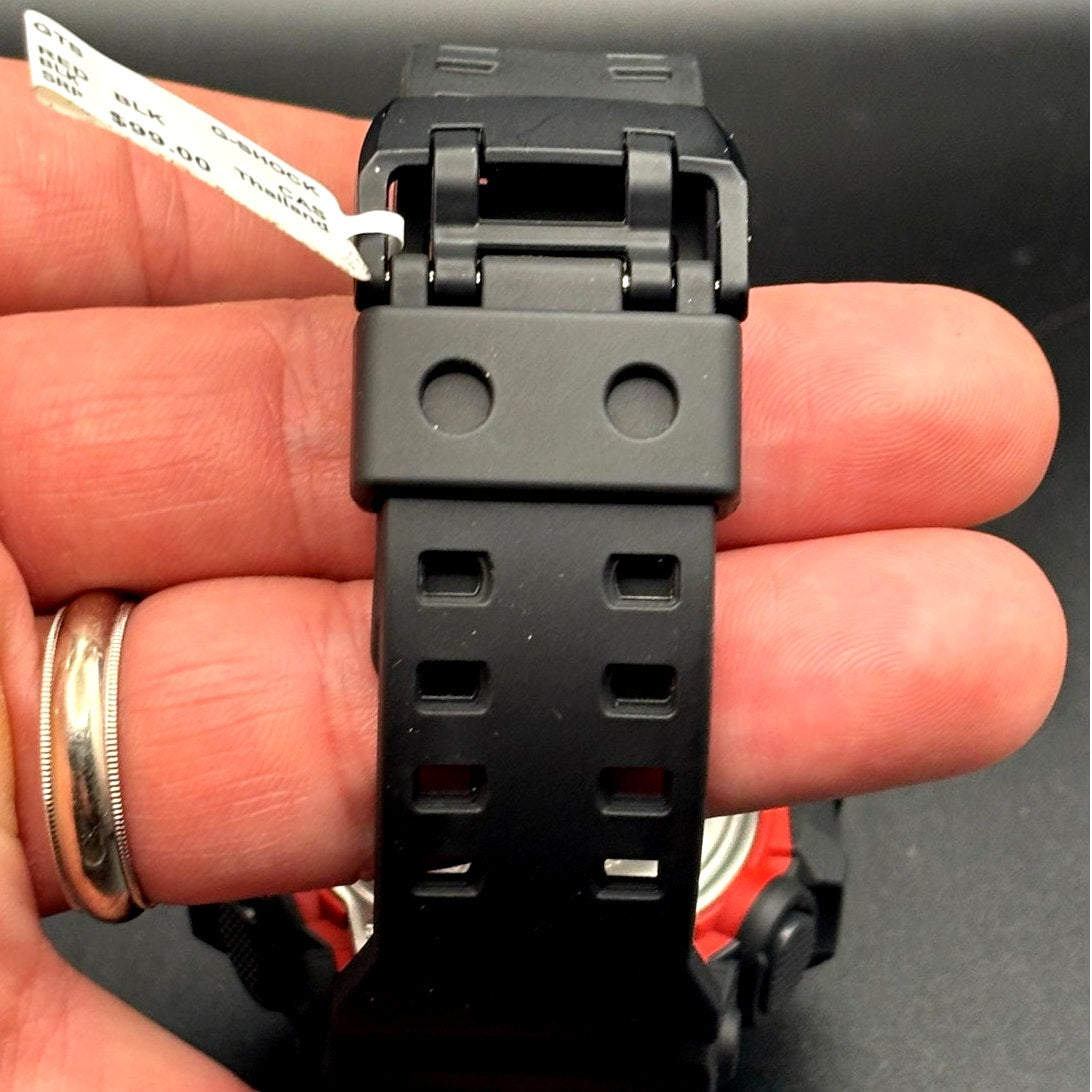 Casio G Shock GA700-1A Men’s Black Red Analog Digital 200M NIBWT