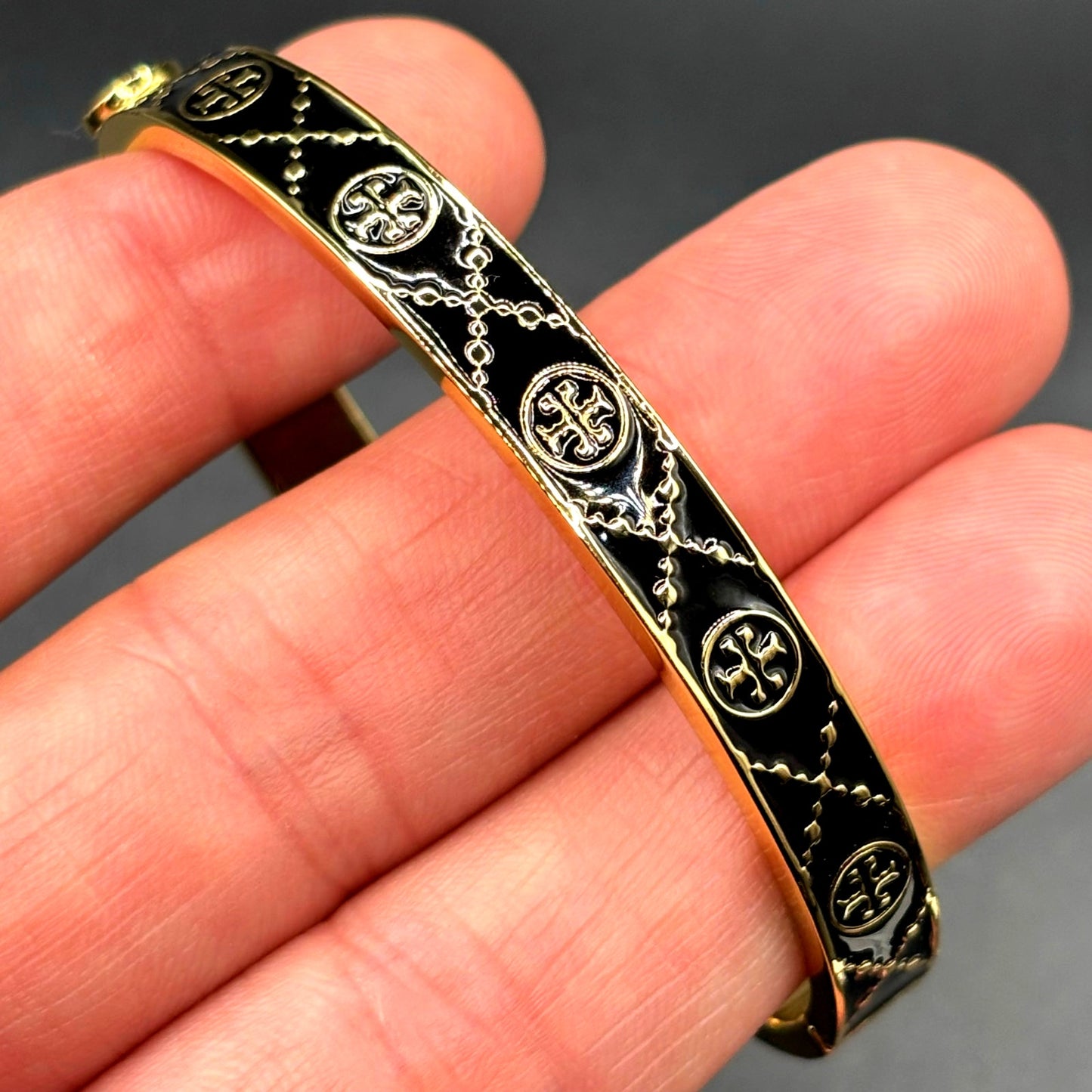 Tory Burch Icon Double T Black Gold Tone Hinged Women’s Bracelet NWT