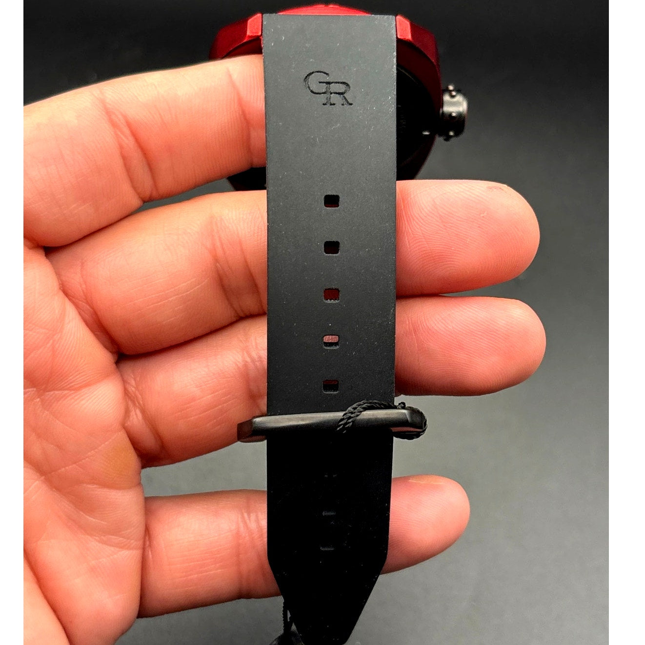 Giulio Romano Men’s Termoli GR-6000-17-004 Red Bezel Black Rubber Watch LNIB