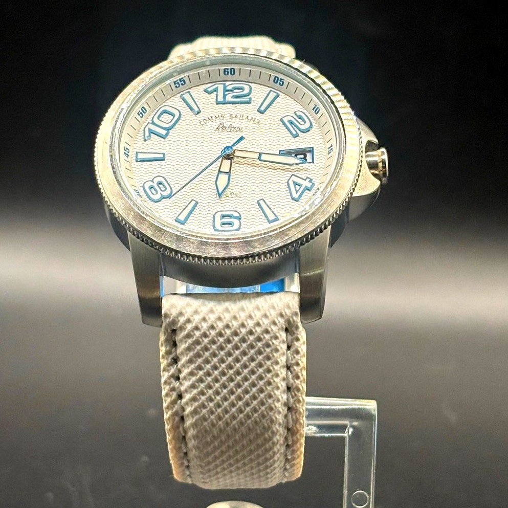 Tommy Bahama Relax RLX2017 Women’s 36mm White Blue Quartz Watch Full Set