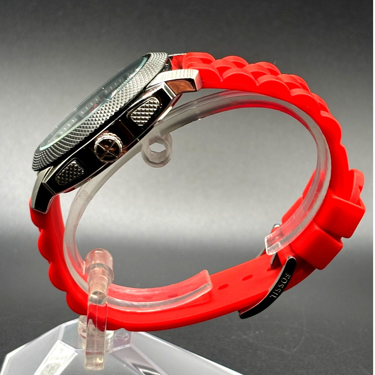 Fossil FS4598 Machine Chronograph Men’s Silver Red Silicone Strap Watch