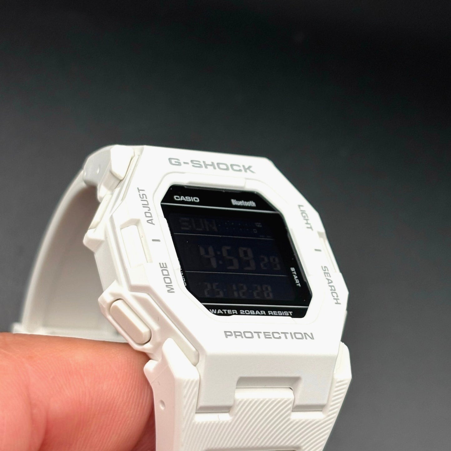 Casio G-Shock GD-B500-7CR Men’s White Bluetooth Link Digital Watch NIB