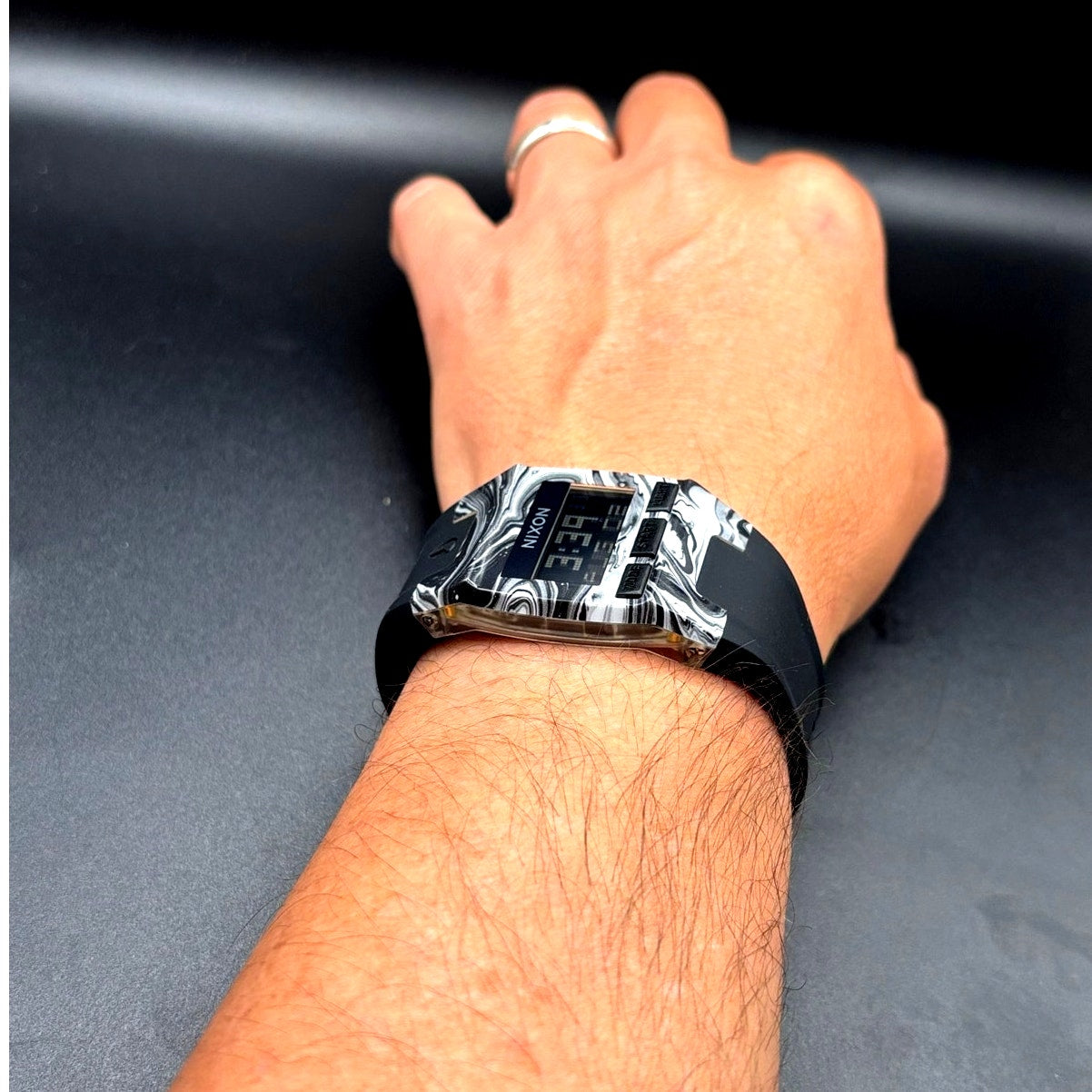 Nixon The Comp S Marbled Black White Amoeba Digital Surf Watch 100M A336
