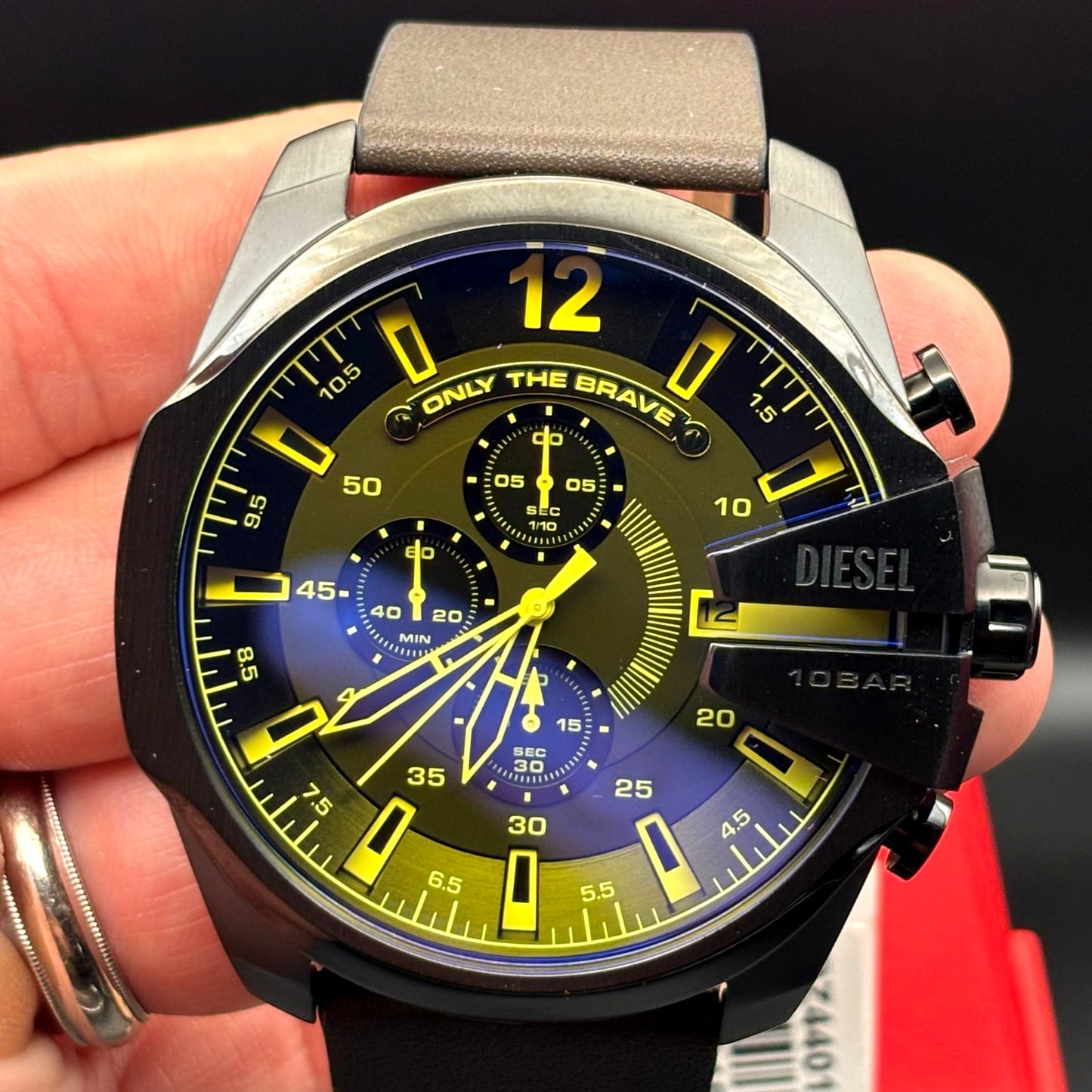 Diesel DZ4401 Mega Chief Men’s Chrono Blue Yellow Dial Brown Leather Watch NIBWT