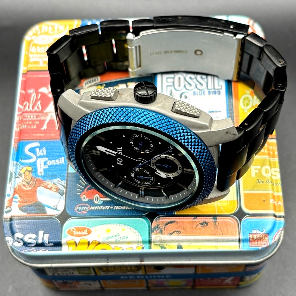 Fossil Machine FS4659 Men’s Chronograph Blue Bezel Gray Dial Black IP Watch