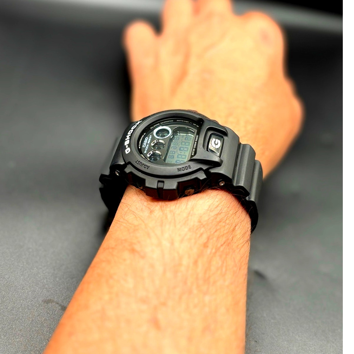 Casio G-Shock DW6900BW-1 Garish Black 200M Mens Watch Discontinued