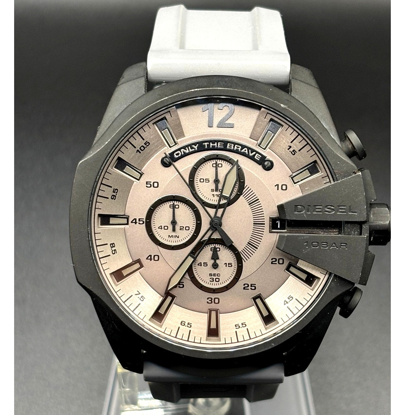 Diesel DZ4496 Mega Chief Men’s Chronograph Gray Dial Silicone Strap 51mm Watch