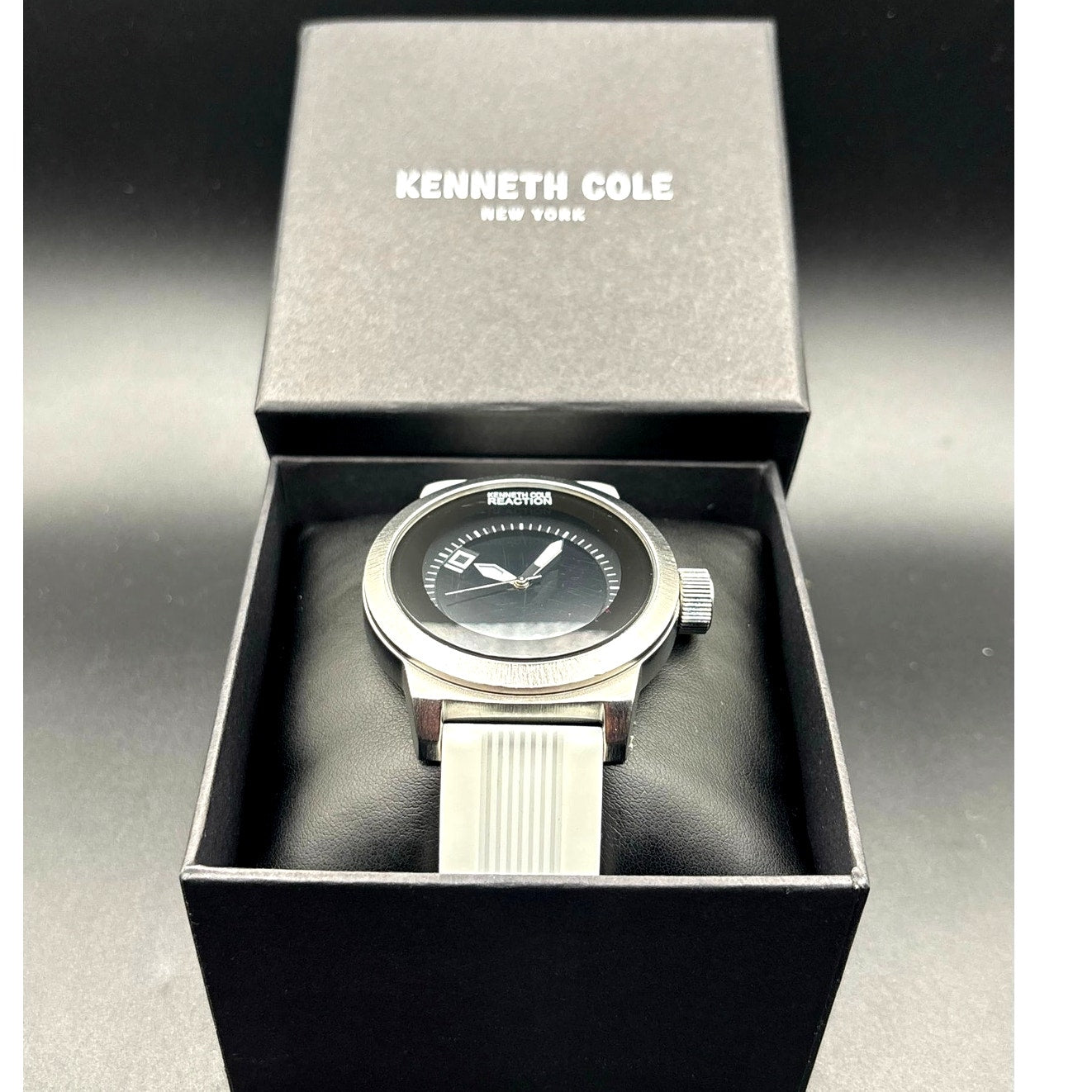 Kenneth Cole Reaction 3010009257 48mm White Silicone Strap Black Dial Mens Watch